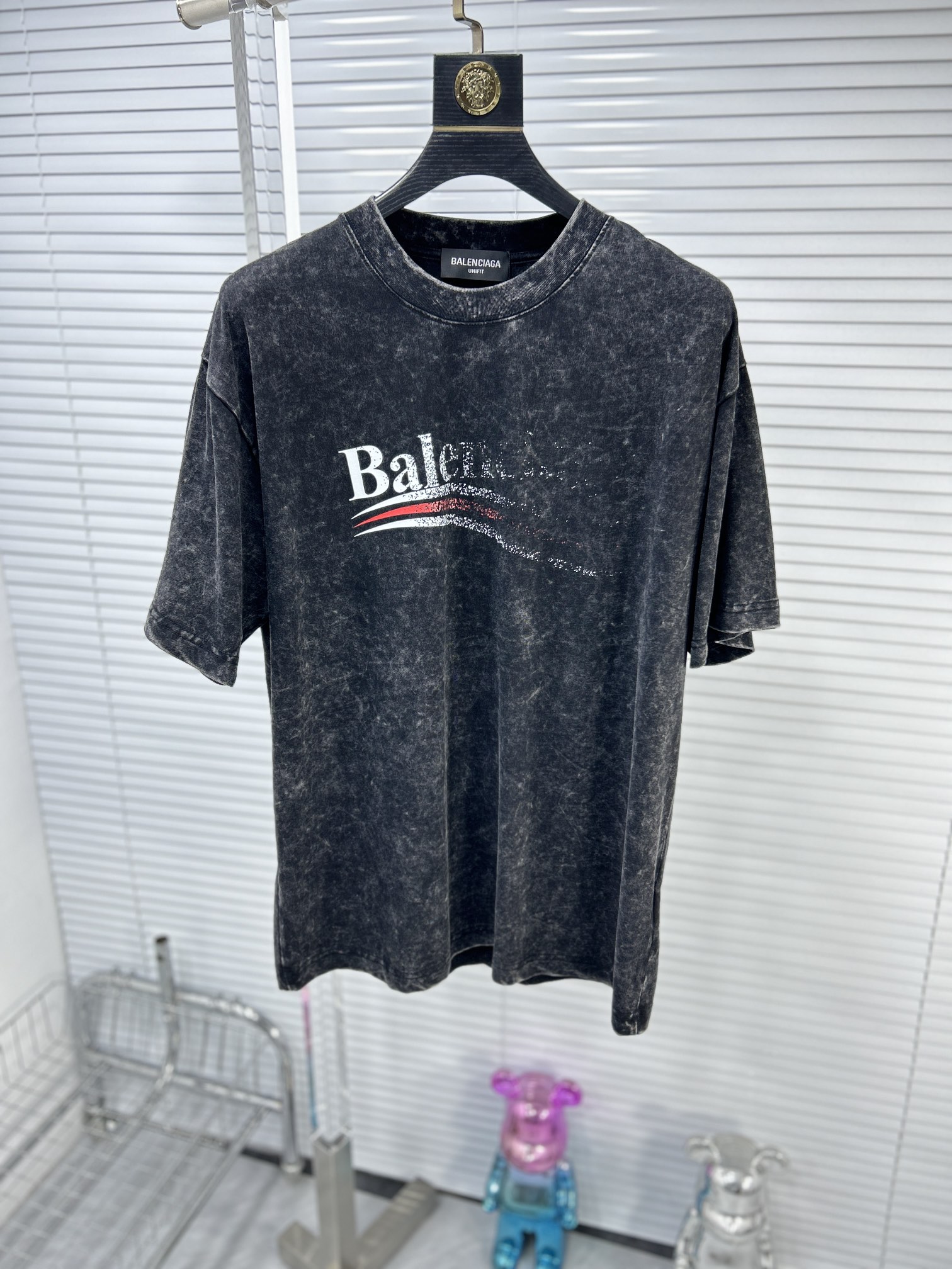 お洒落 2024 バレンシアガ 新作 半袖Tシャツ 偽物