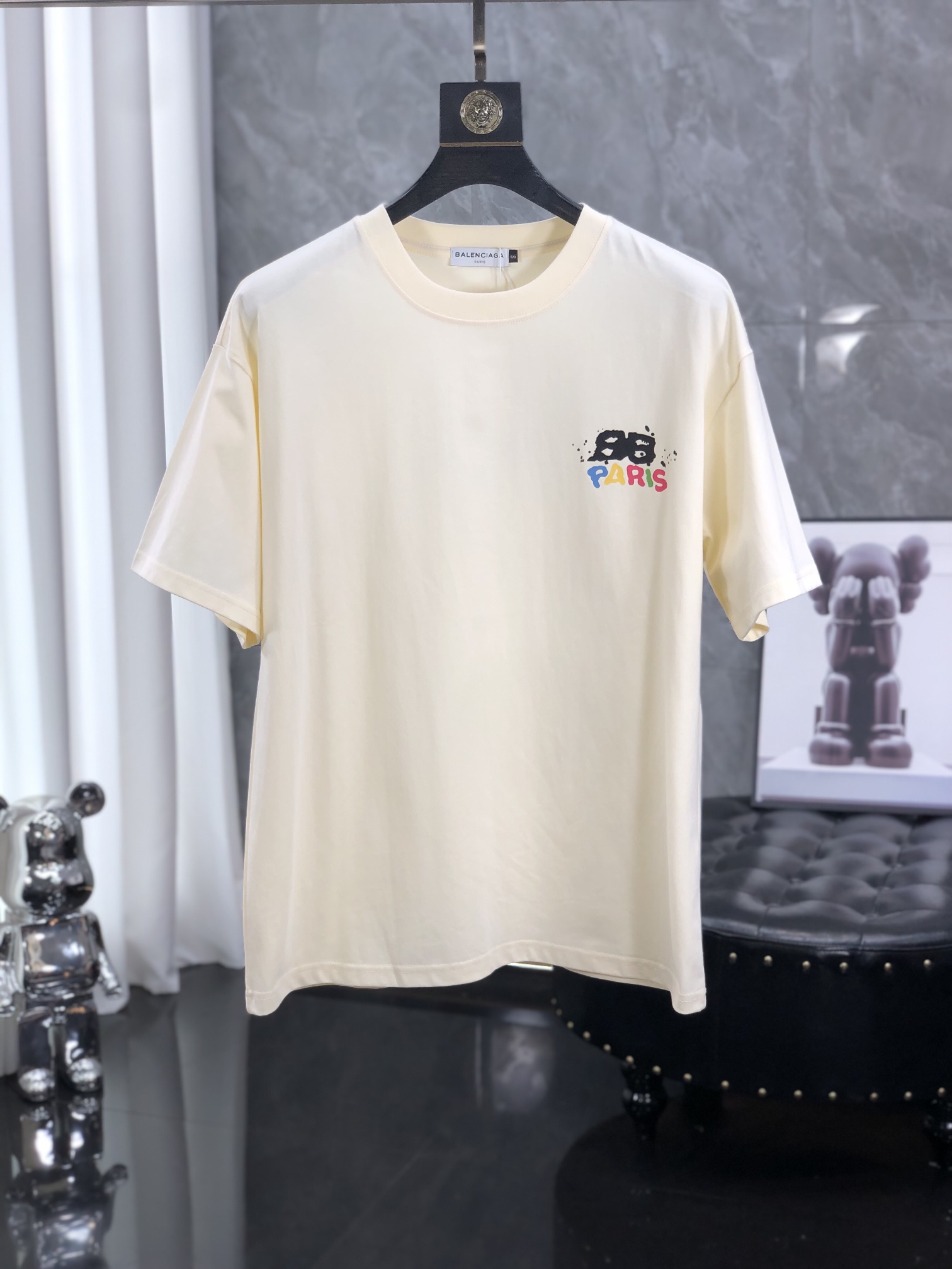 肌触り最高な 2024 バレンシアガ 新作 半袖Tシャツ スーパーコピー 2色