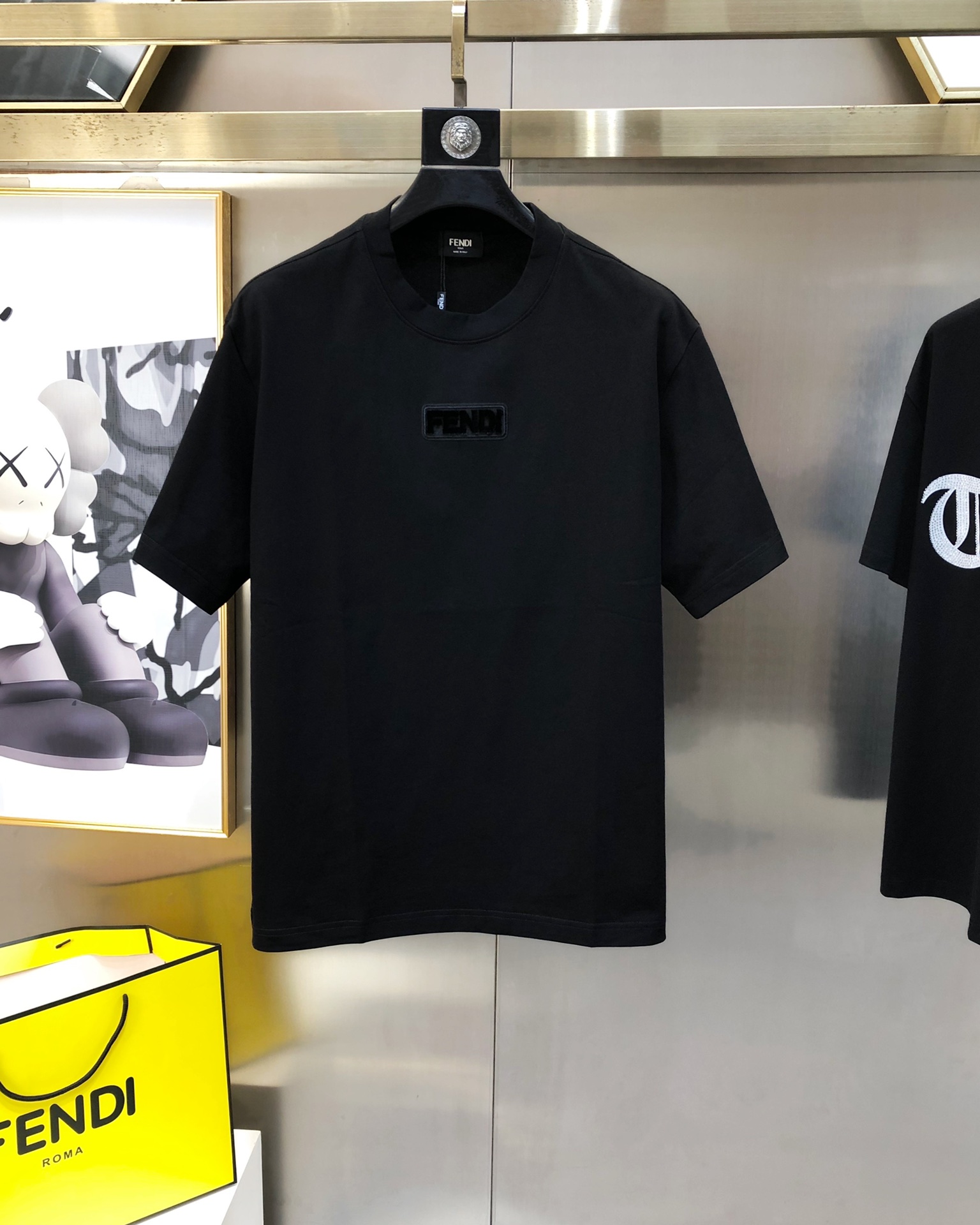 入手困難品！2024 フェンディ 新作 半袖Tシャツ スーパーコピー 2色