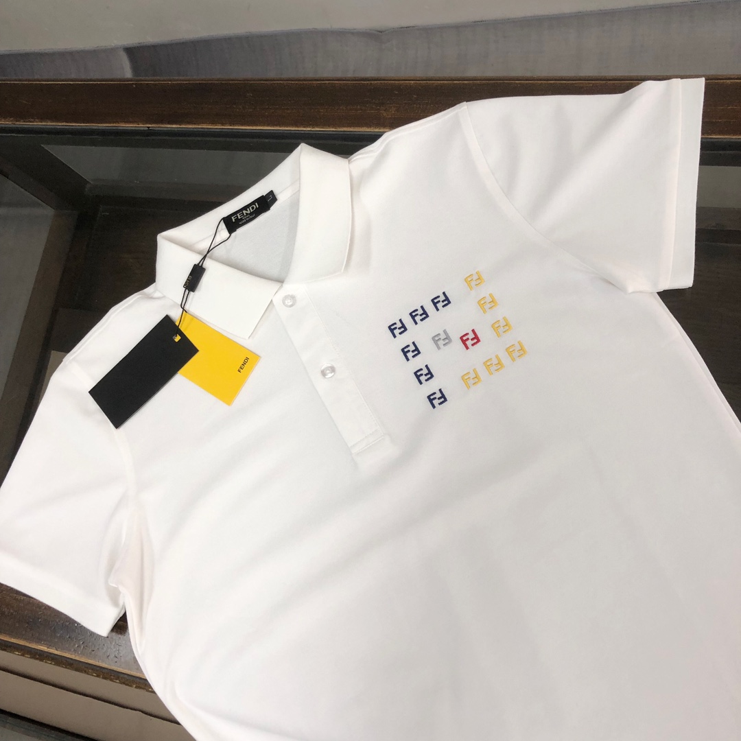 超希少！2024 フェンディ 新作 半袖Tシャツ スーパーコピー