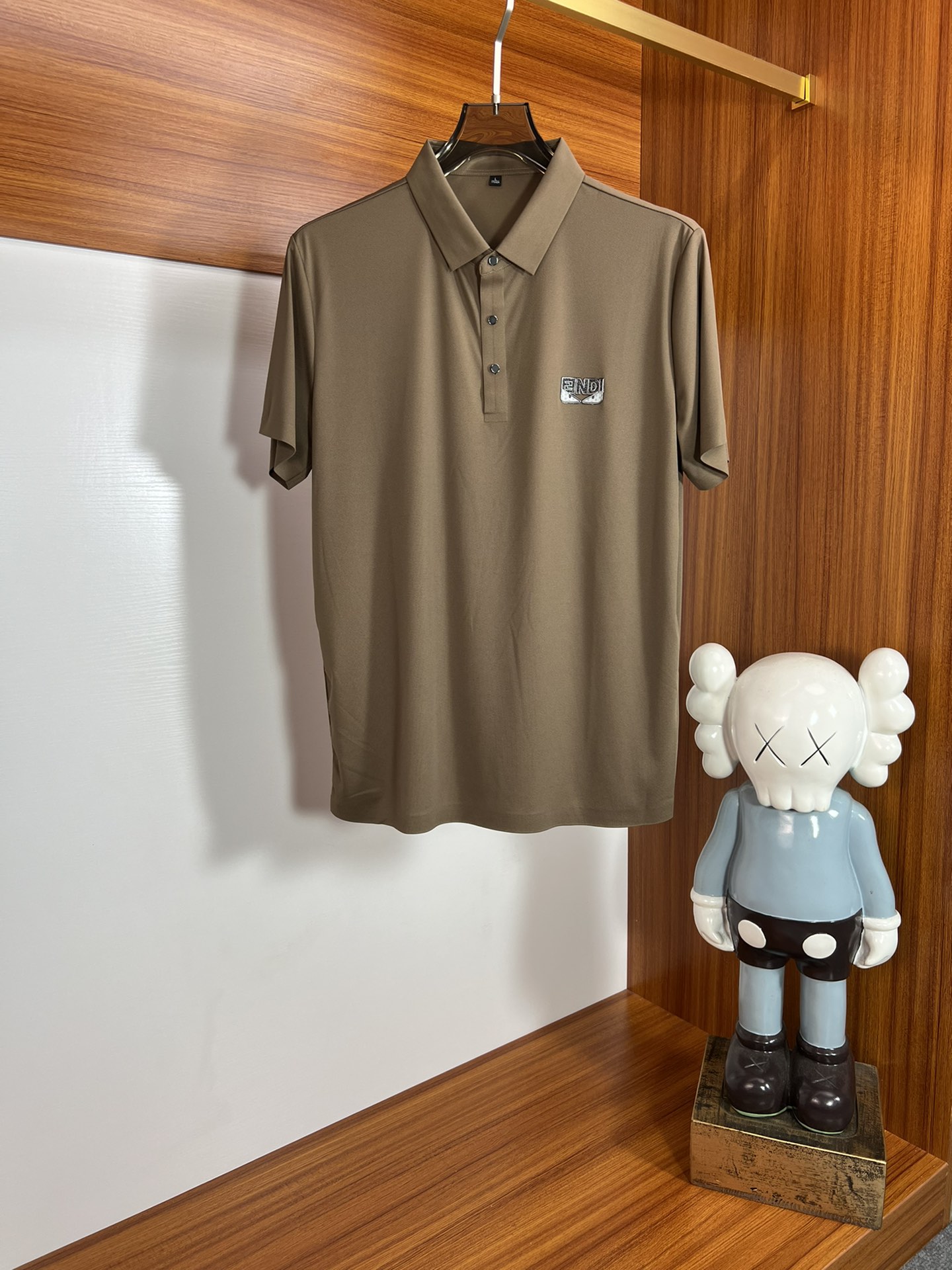 注目度抜群！2024 フェンディ 新作 半袖Tシャツ スーパーコピー 2色