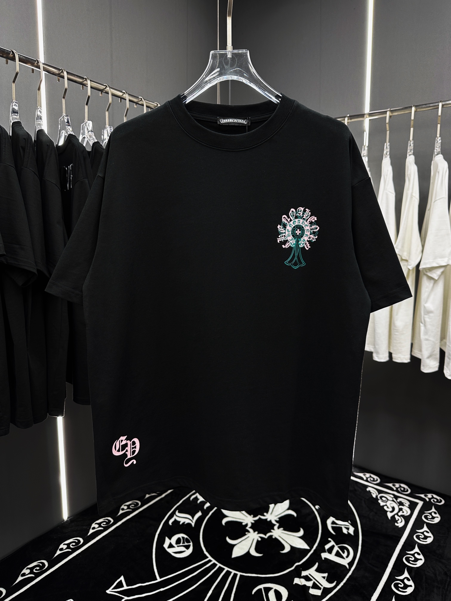 【大特価】2024 クロムハーツ 新作 半袖Tシャツ 偽物