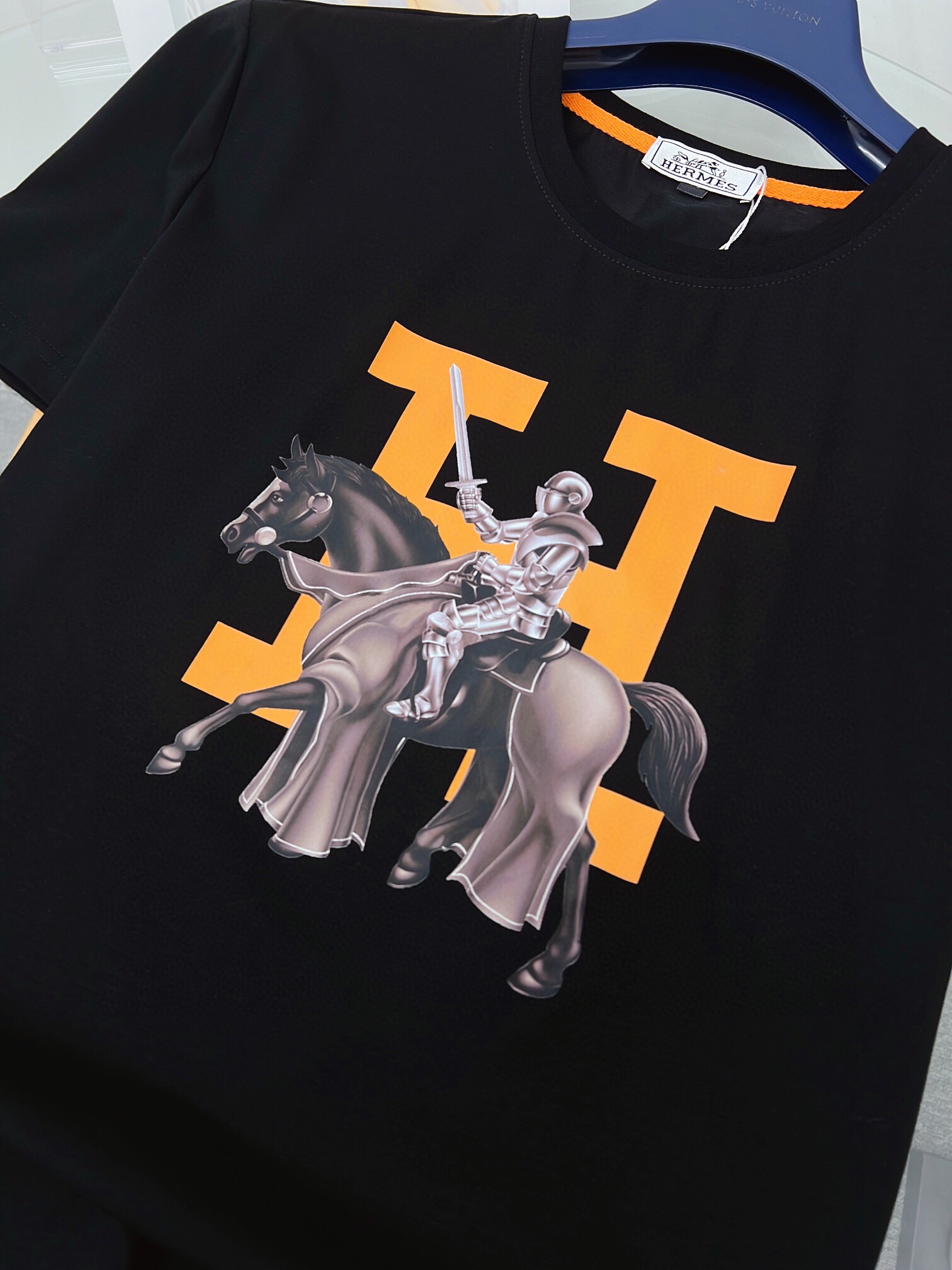 争奪戦 2024 エルメス 新作 半袖Tシャツ 偽物 2色