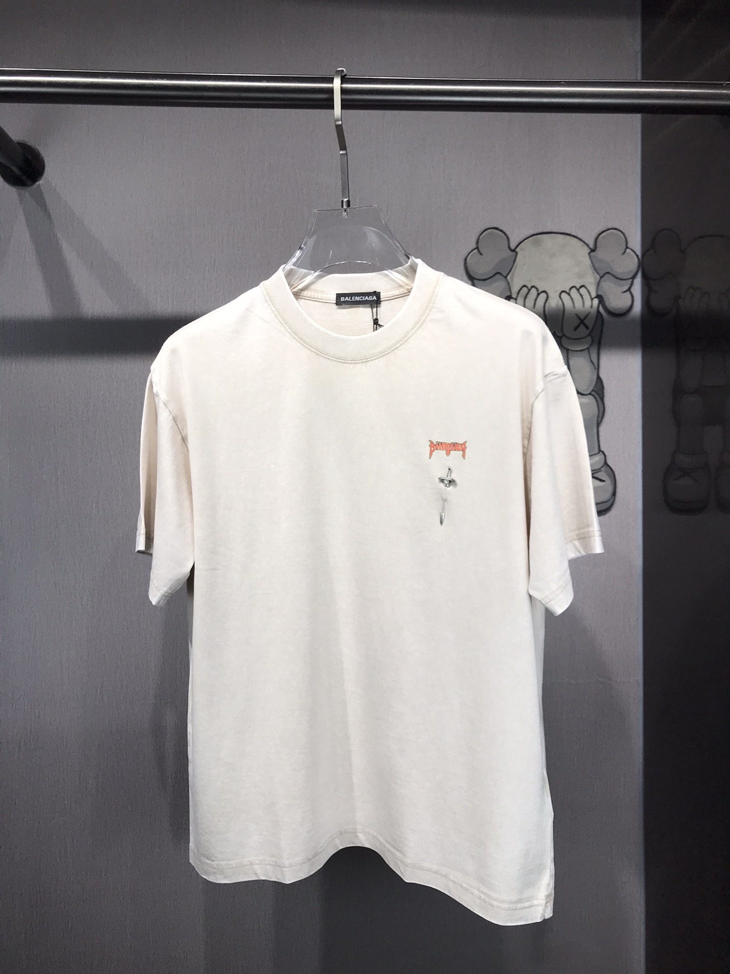 人気急上昇新作 2024 バレンシアガ 新作 半袖Tシャツ コピー