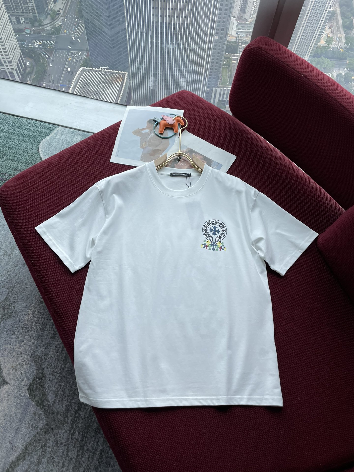 人気急上昇 2024 クロムハーツ 新作 半袖Tシャツ スーパーコピー