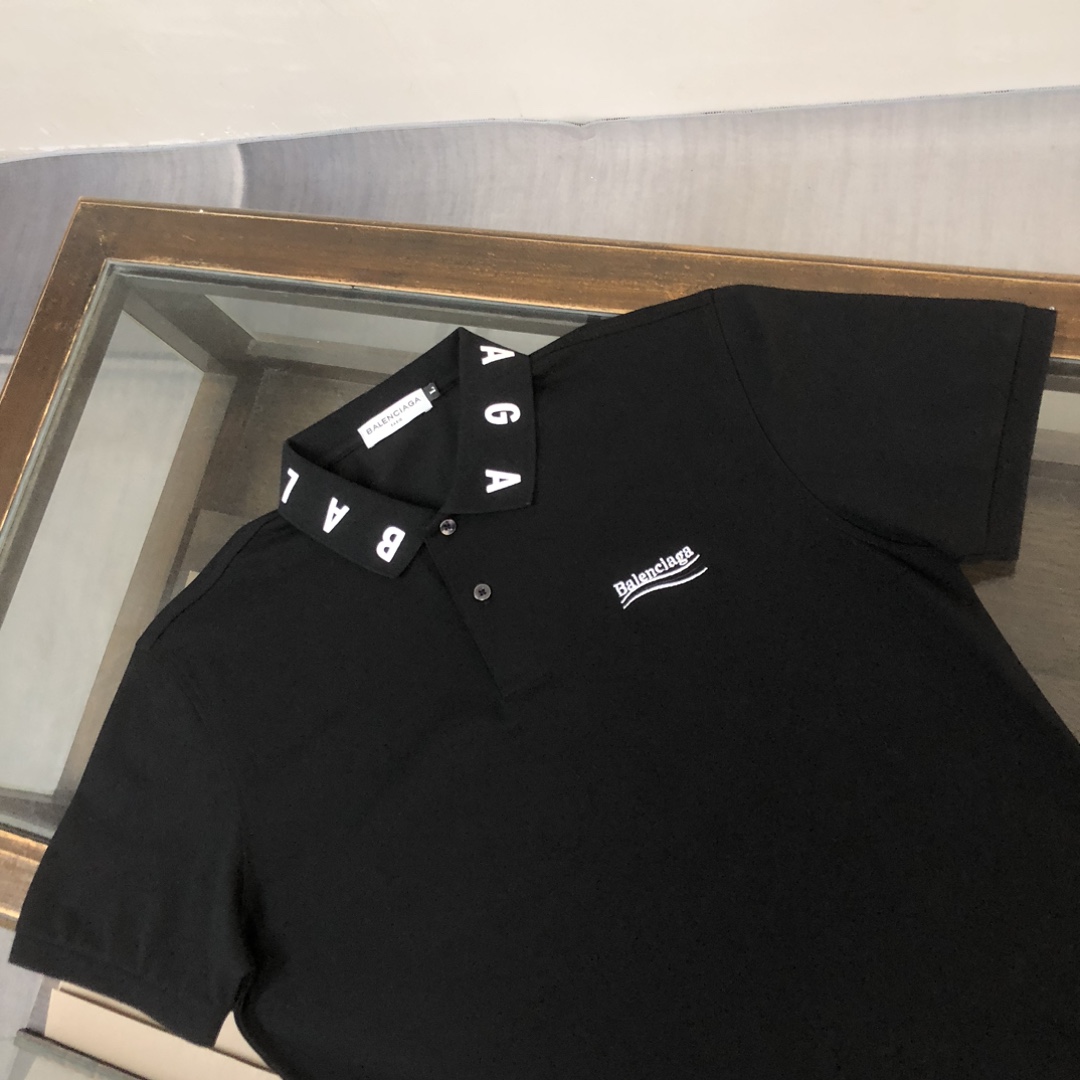 即発送！2024 バレンシアガ 新作 半袖Tシャツ 偽物