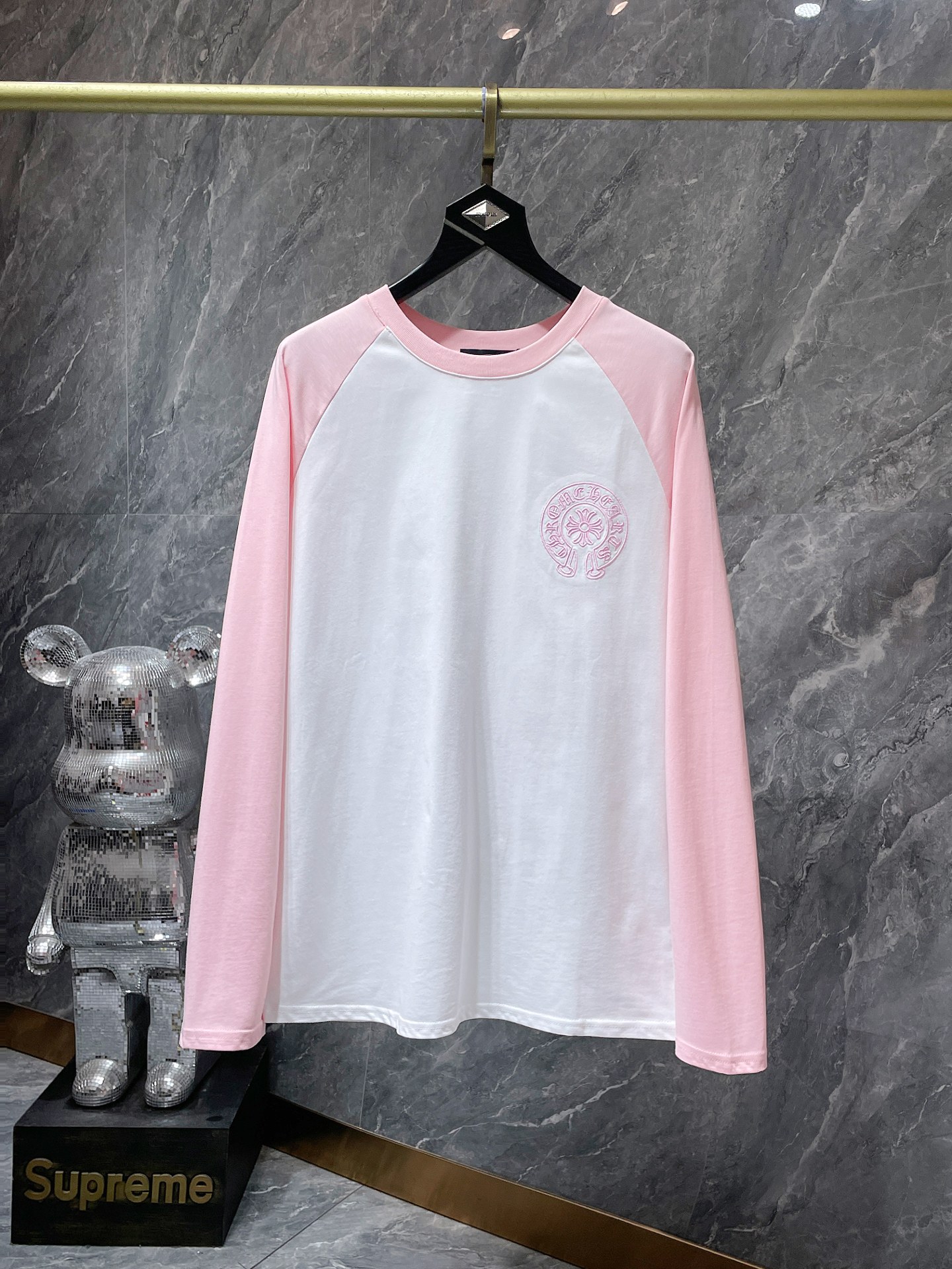 送料込 2024 クロムハーツ 新作 長袖Tシャツ 偽物