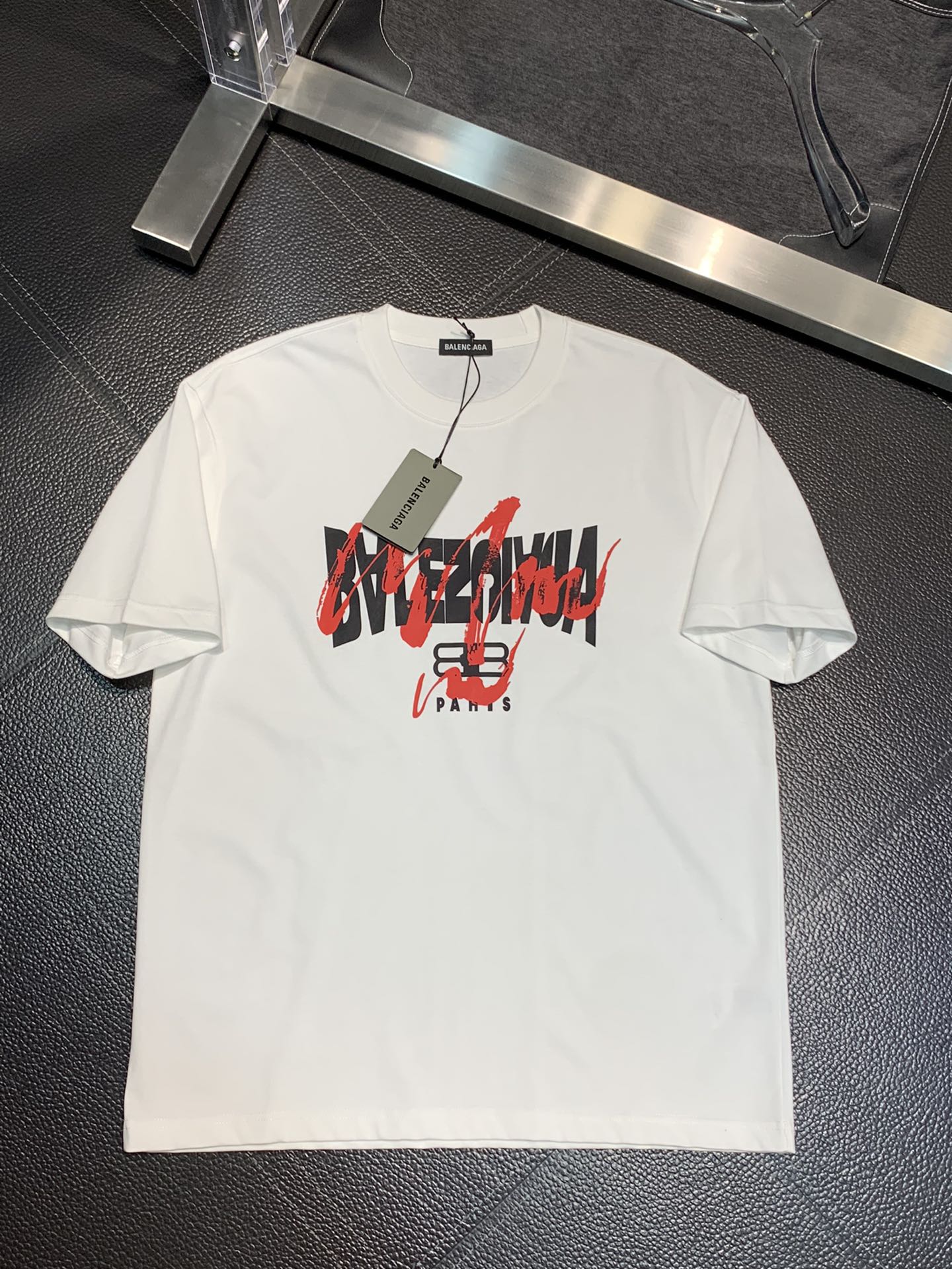 希少♪限定 2024 バレンシアガ 新作 半袖Tシャツ コピー 4色