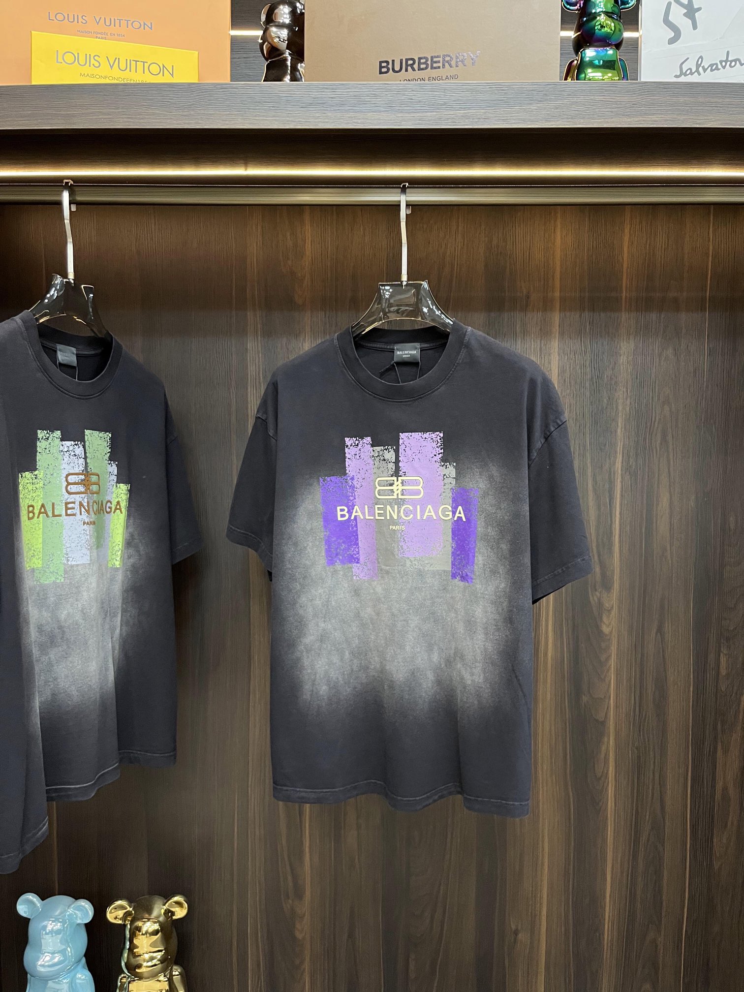 人気急上昇新作 2024 バレンシアガ 新作 半袖Tシャツ コピー