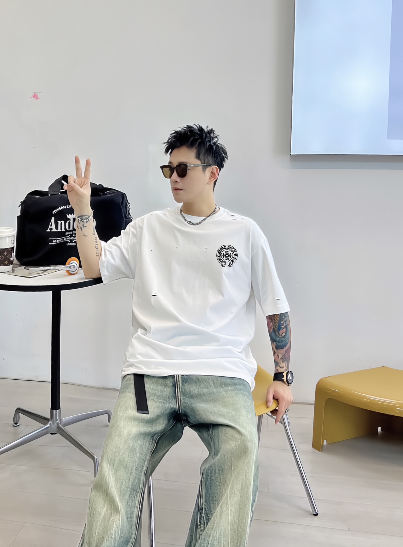 人気急上昇 2024 クロムハーツ 新作 半袖Tシャツ コピー