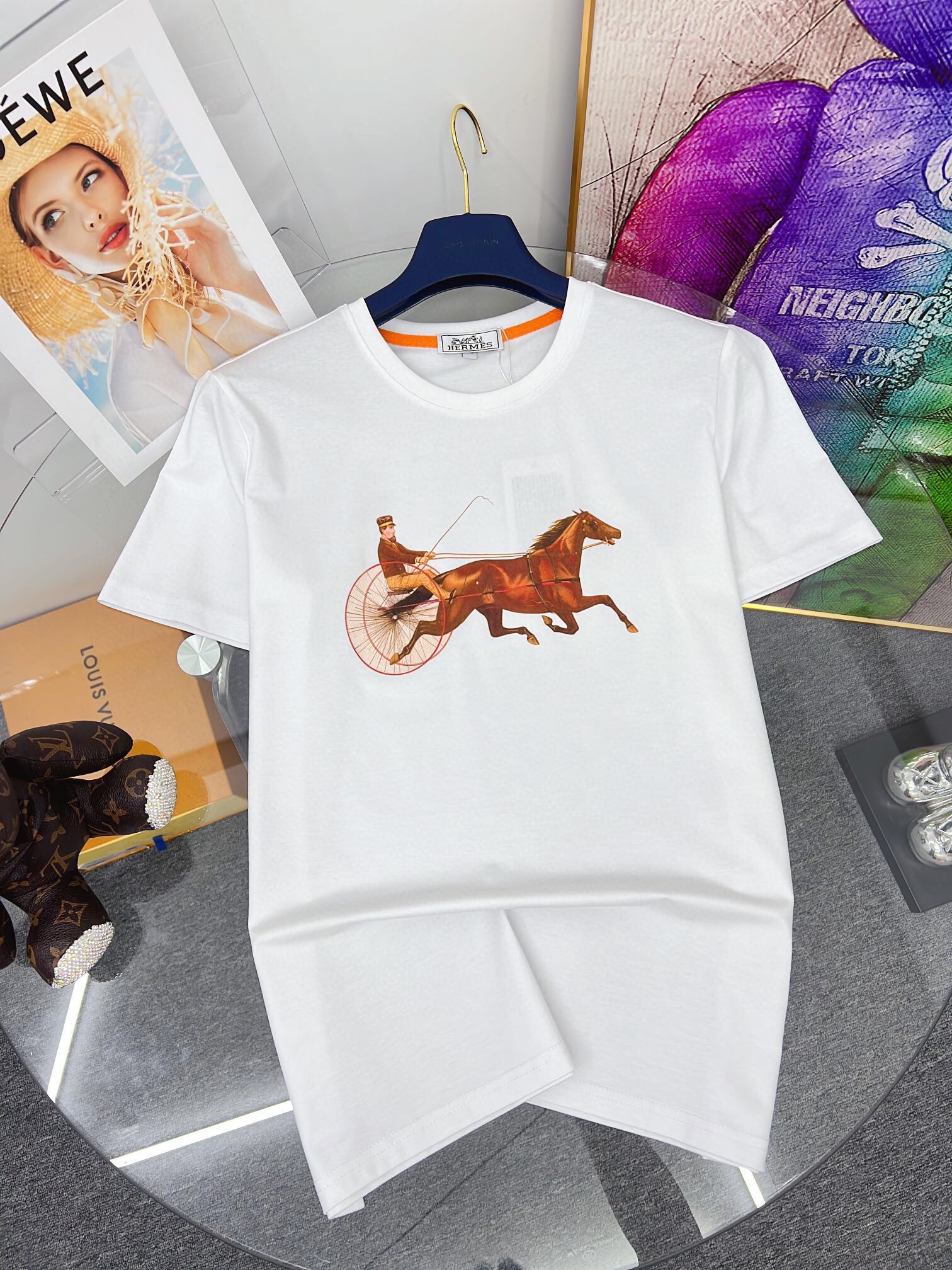累積売上総額第１位！2024 エルメス 新作 半袖Tシャツ コピー 2色