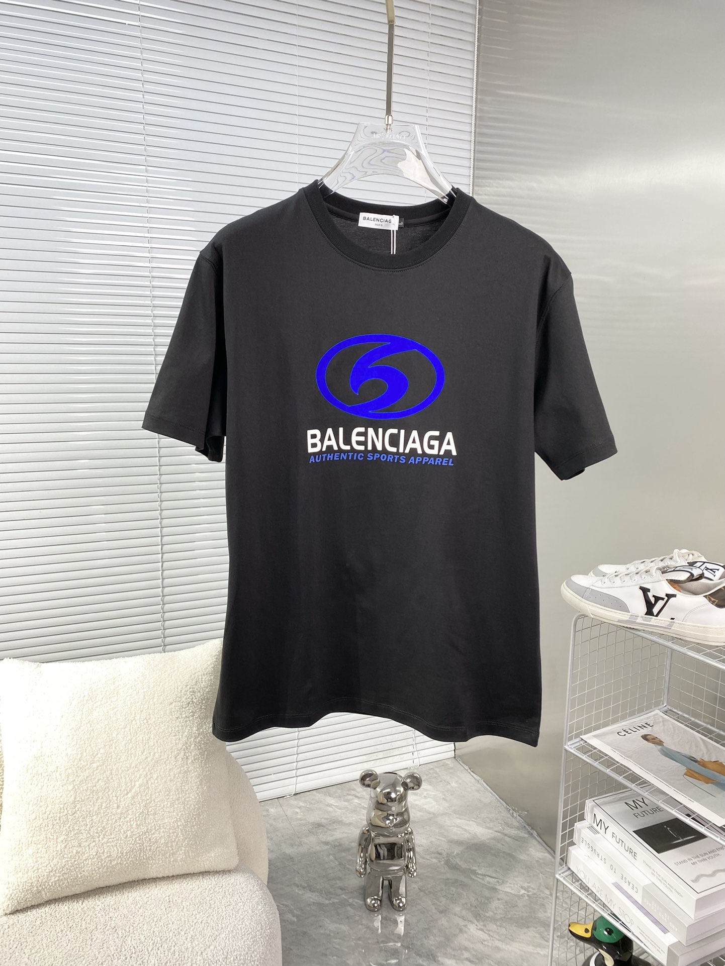 希少♪限定 2024 バレンシアガ 新作 半袖Tシャツ 偽物 3色
