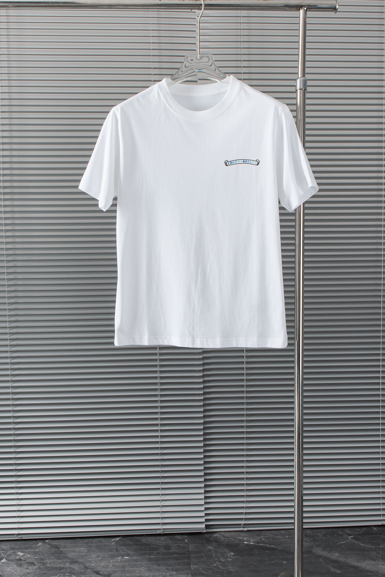 累積売上総額第１位！2024 クロムハーツ 新作 半袖Tシャツ コピー