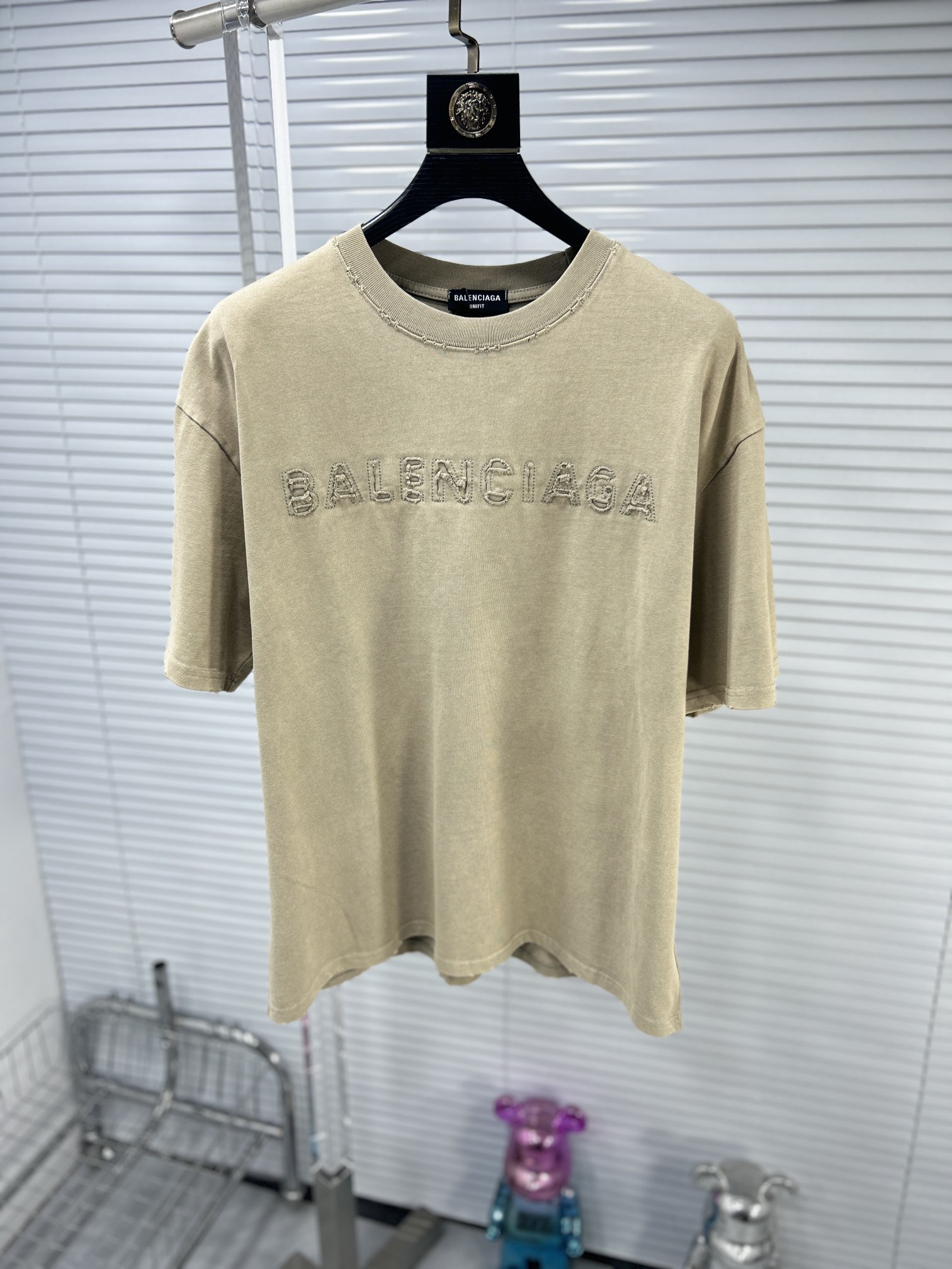 世界中で大人気♪ 2024 バレンシアガ 新作 半袖Tシャツ スーパーコピー