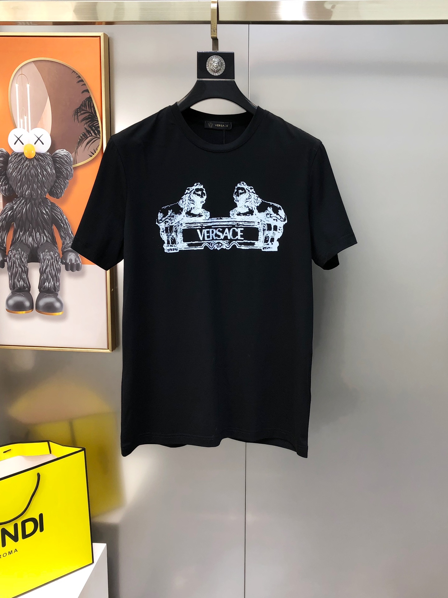 完売必至 2024 ヴェルサーチェ 新作 半袖Tシャツ コピー 2色