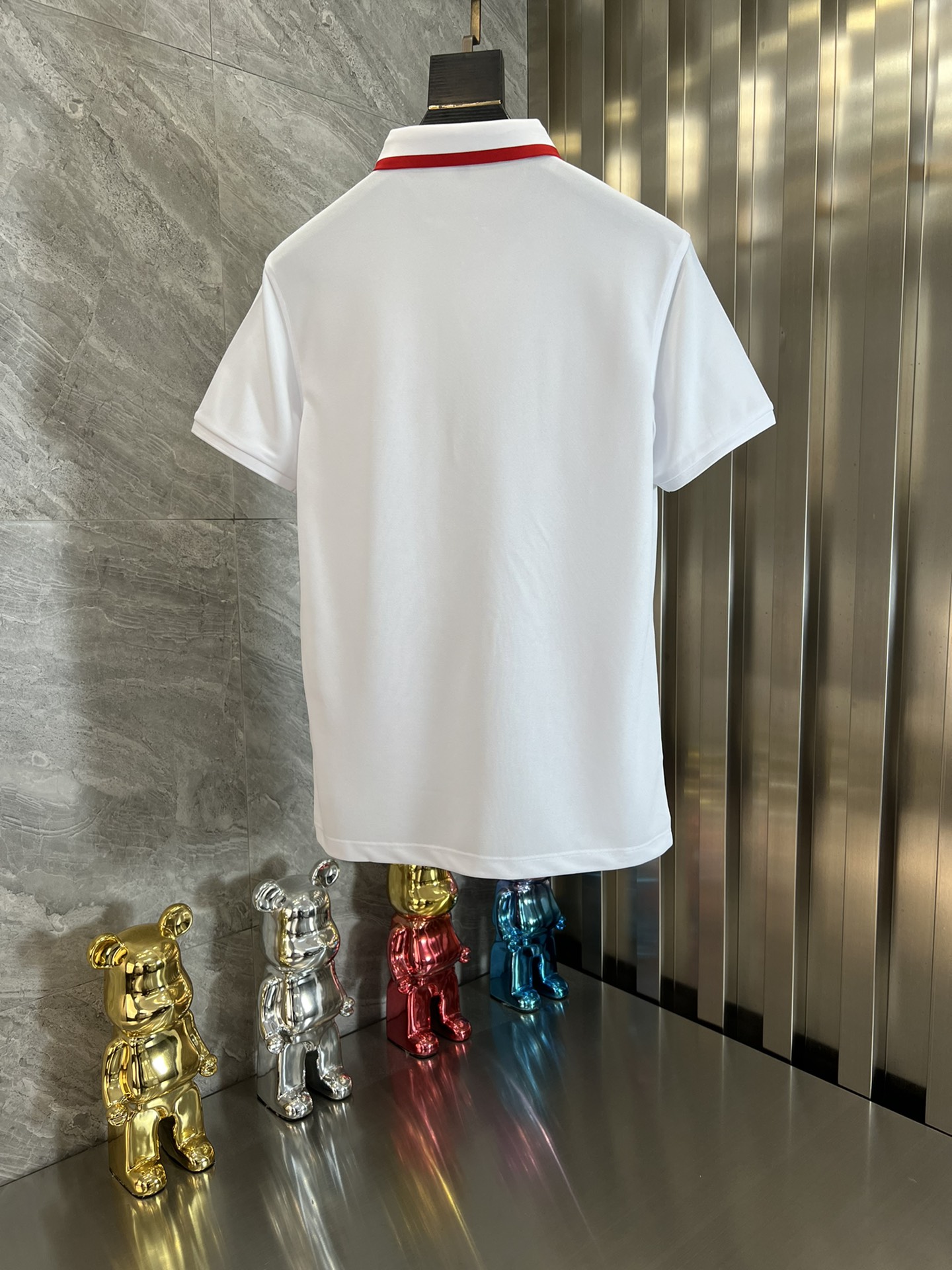 完売前に！2024 ヴェルサーチェ 新作 半袖Tシャツ 偽物 2色