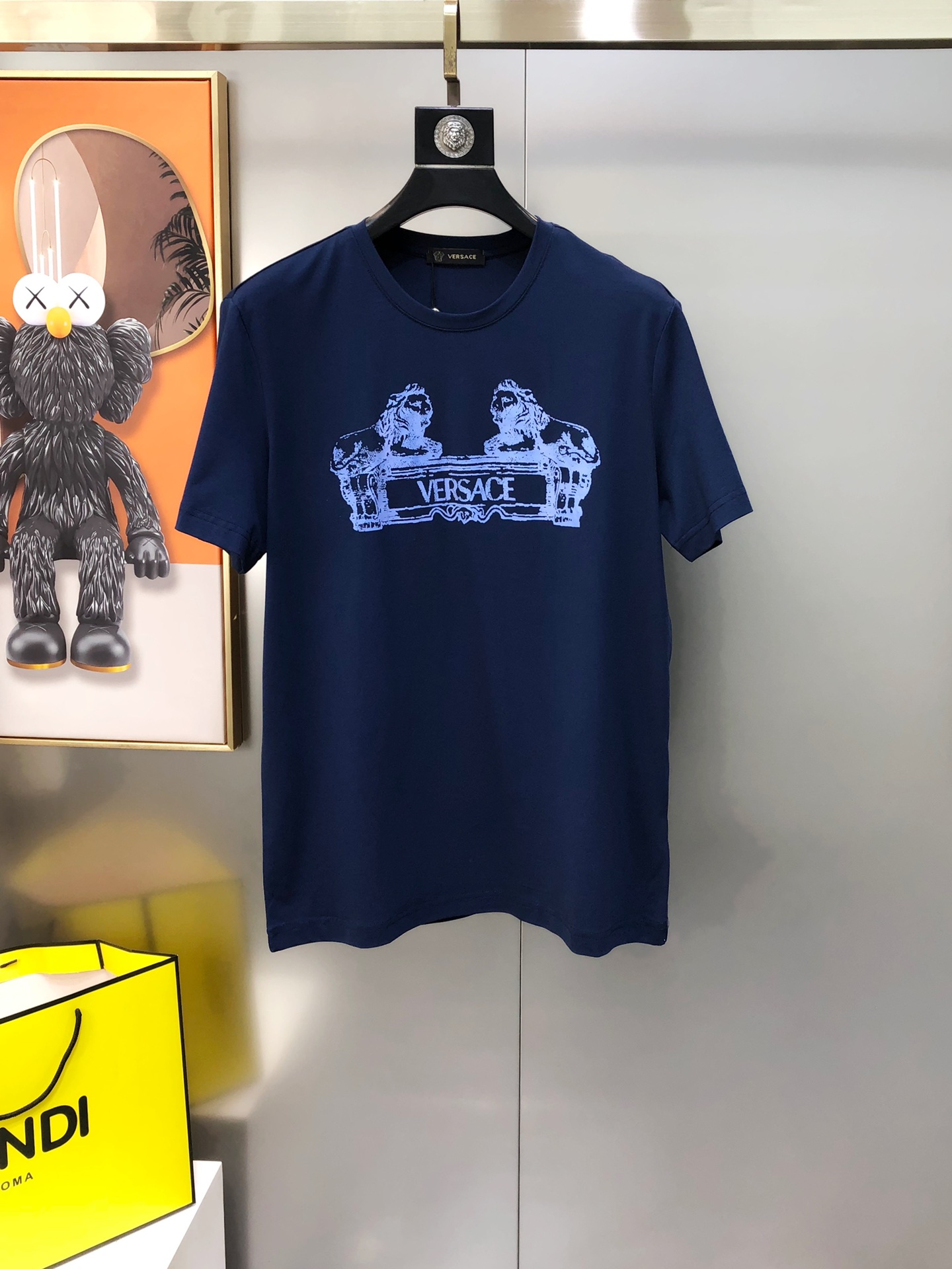 完売必至 2024 ヴェルサーチェ 新作 半袖Tシャツ コピー 2色