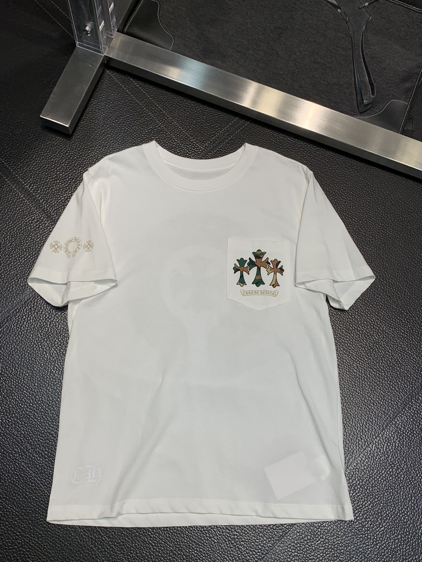 売上総額１位！2024 クロムハーツ 新作 半袖Tシャツ 偽物 2色
