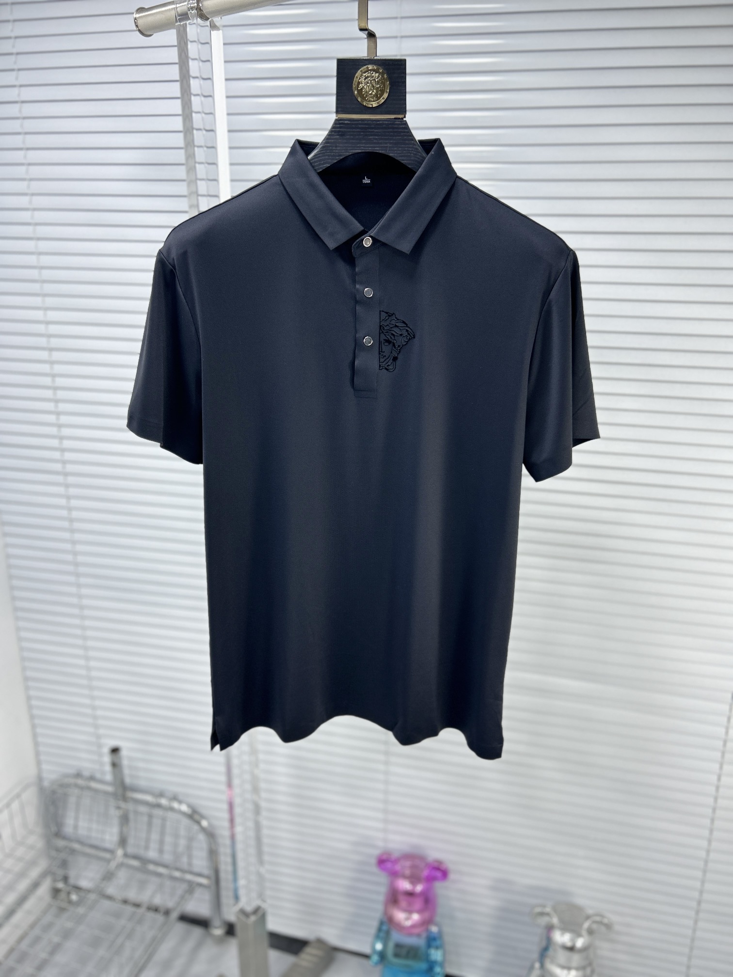 日本未入荷 2024 ヴェルサーチェ 新作 半袖Tシャツ 偽物