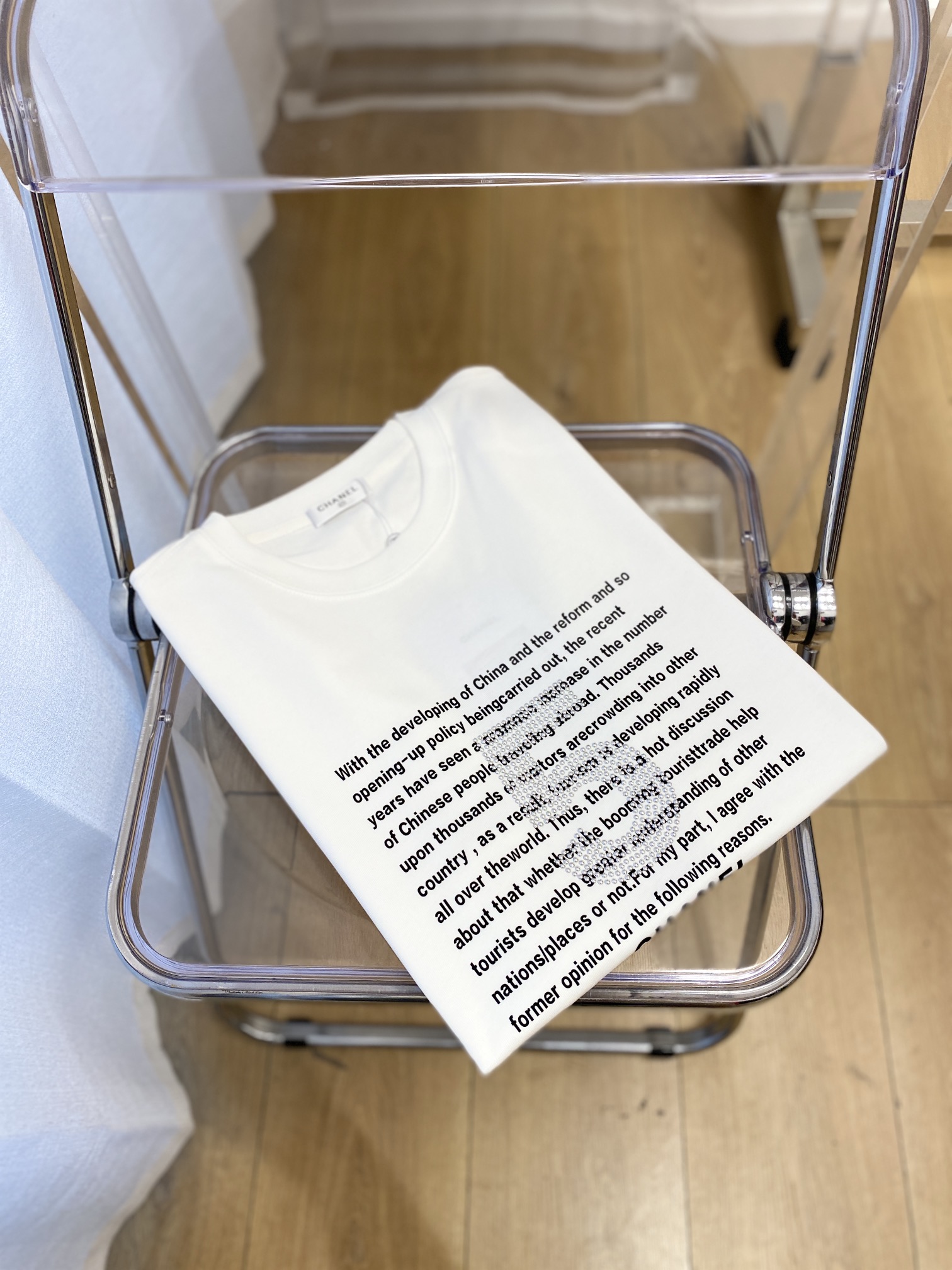世界中で大人気♪ 2024 シャネル 新作 半袖Tシャツ スーパーコピー