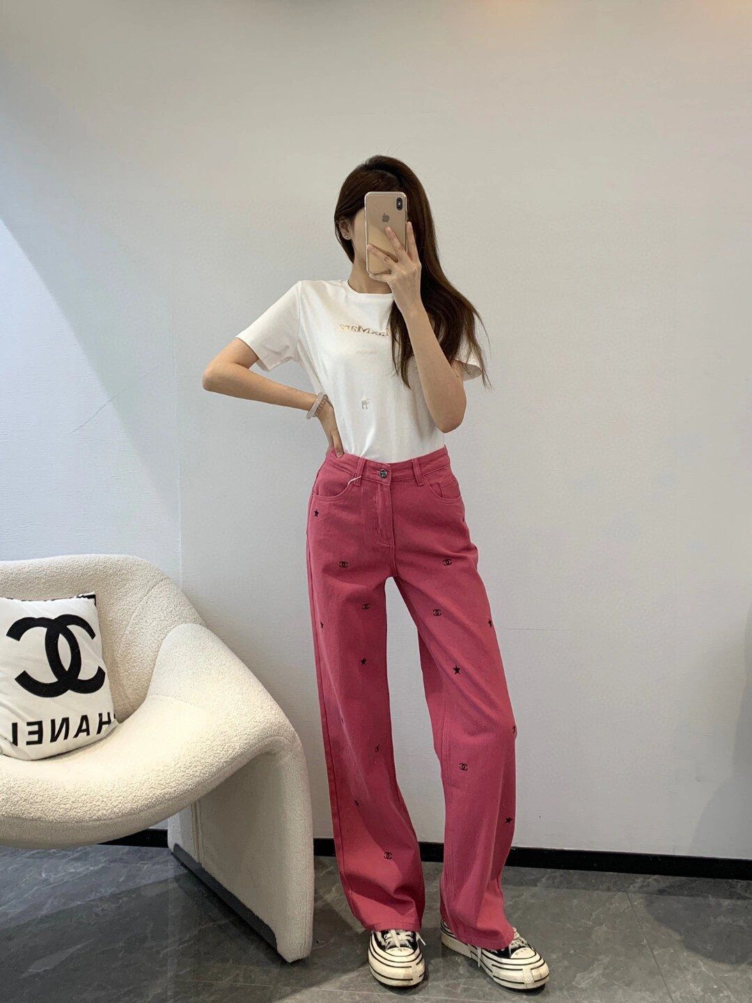 世界中で大人気♪ 2024 シャネル 新作 ジーパン 偽物