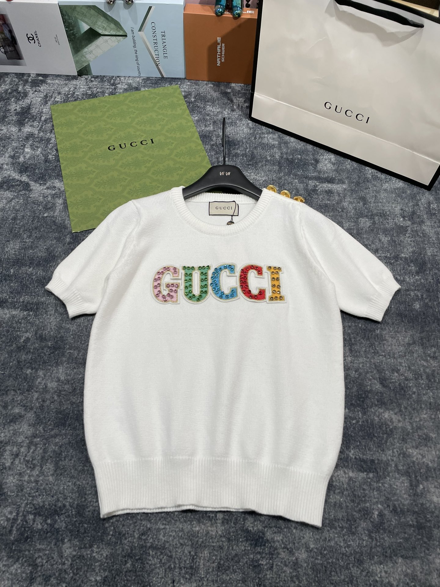 ☆超人気☆ 2024 グッチ 新作 半袖Tシャツ 偽物