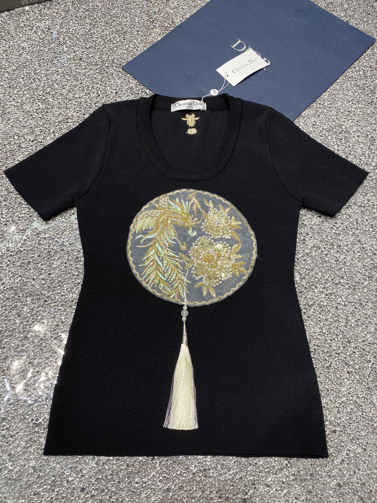 世界中で大人気♪ 2024 ディオール 新作 半袖Tシャツ 偽物 3色