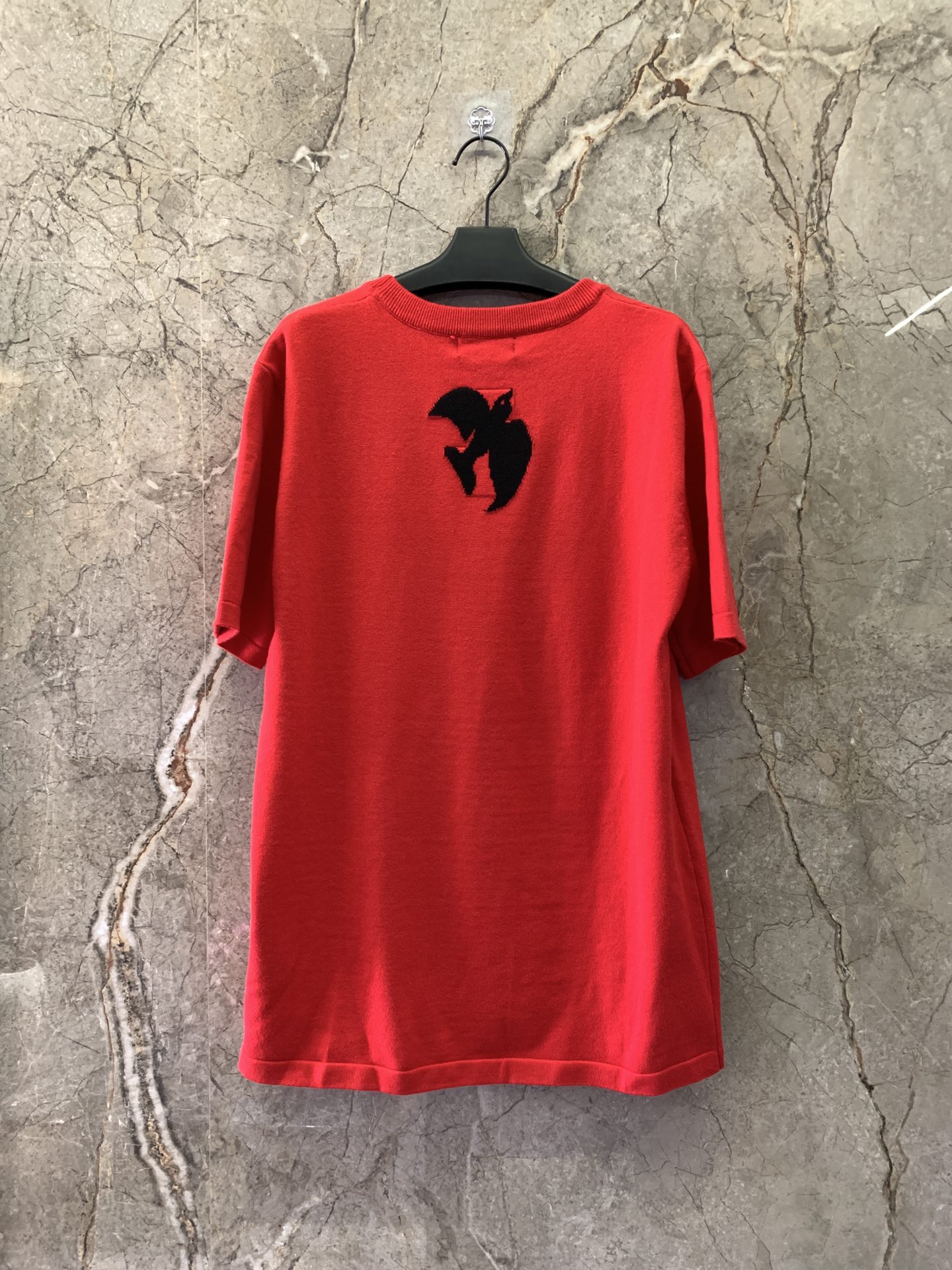 日本未入荷 2024 ルイヴィトン 新作 半袖Tシャツ 偽物