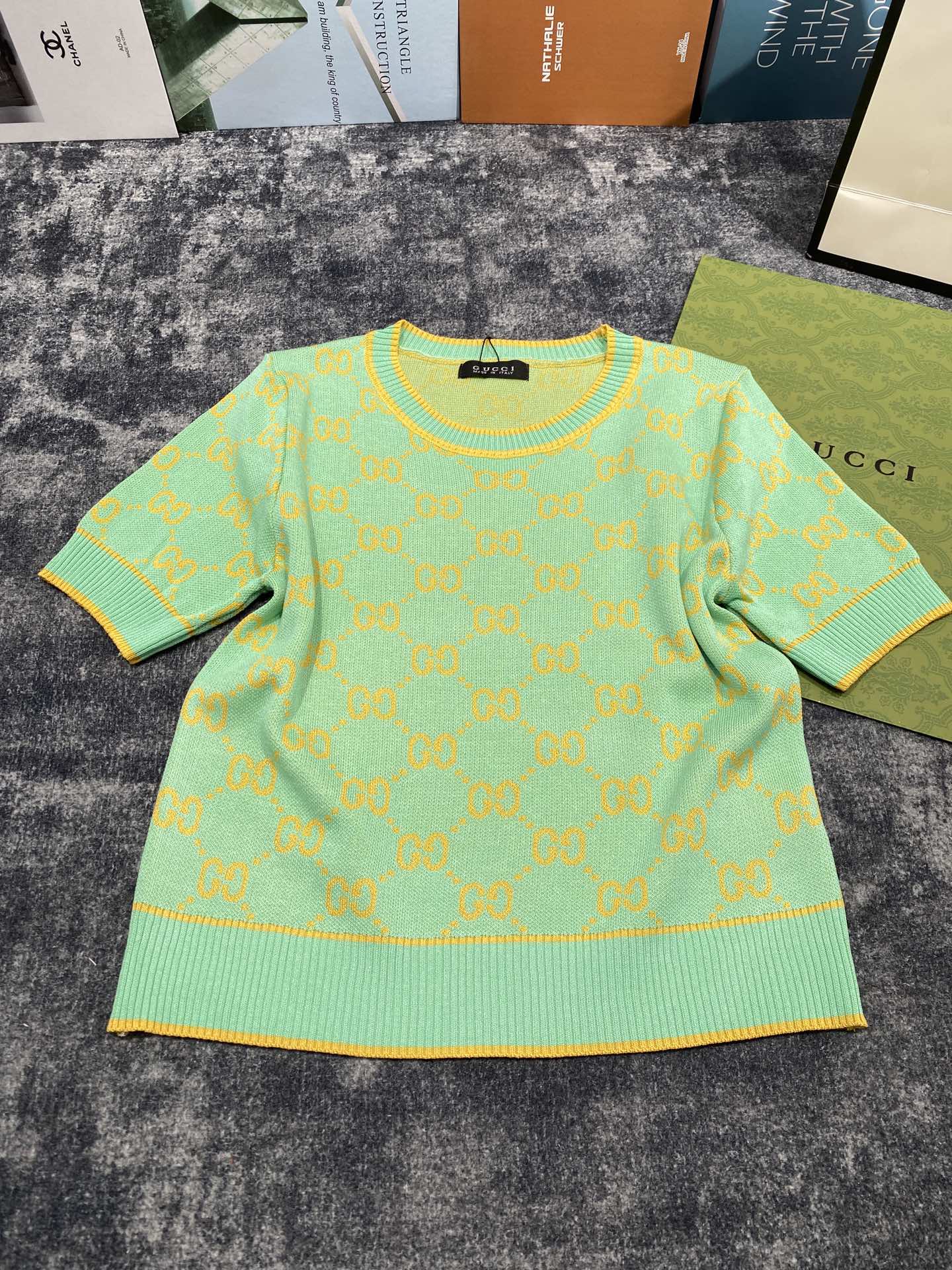 絶対欲しい！2024 グッチ 新作 半袖Tシャツ スーパーコピー