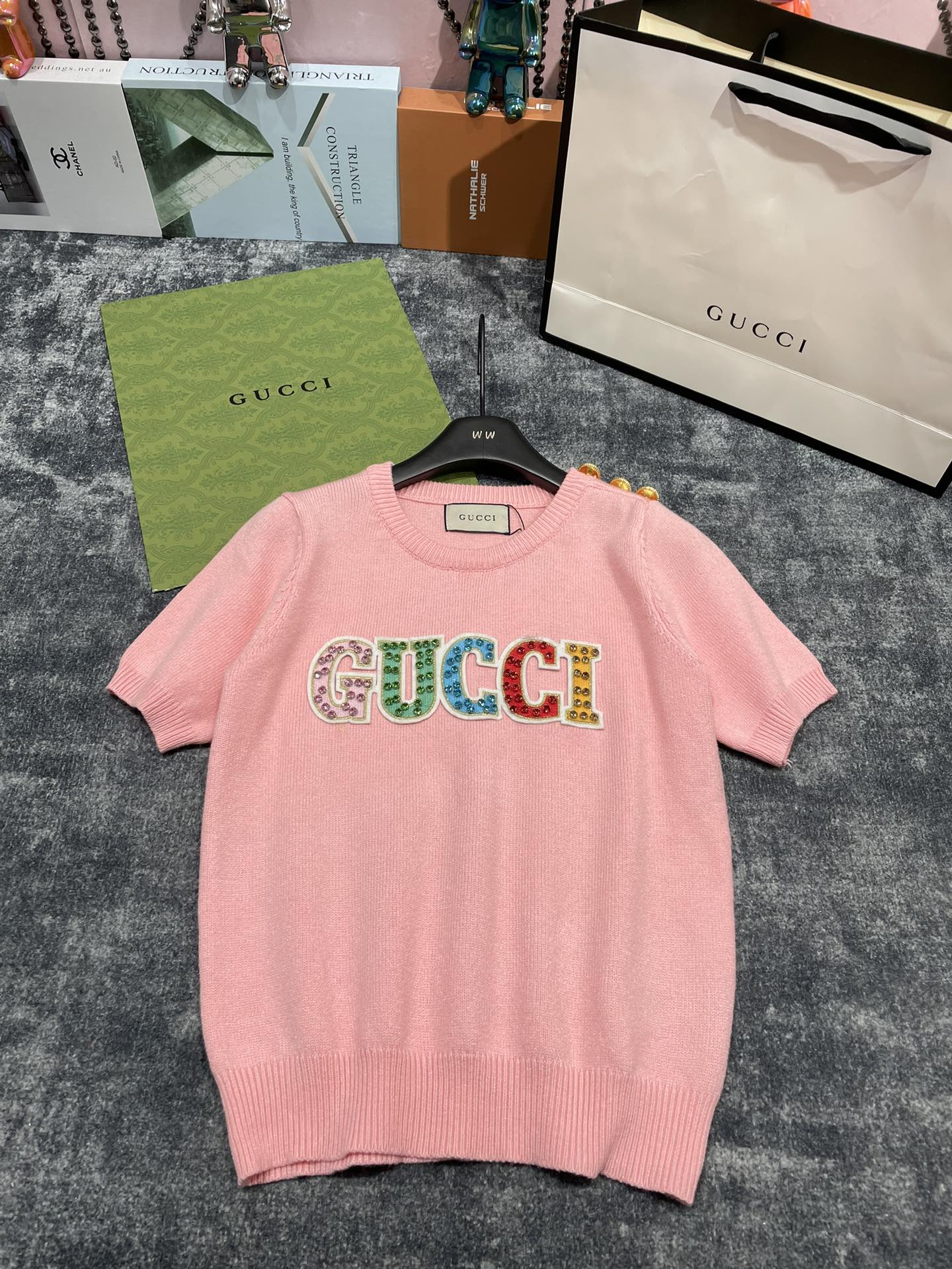絶対欲しい！2024 グッチ 新作 半袖Tシャツ コピー