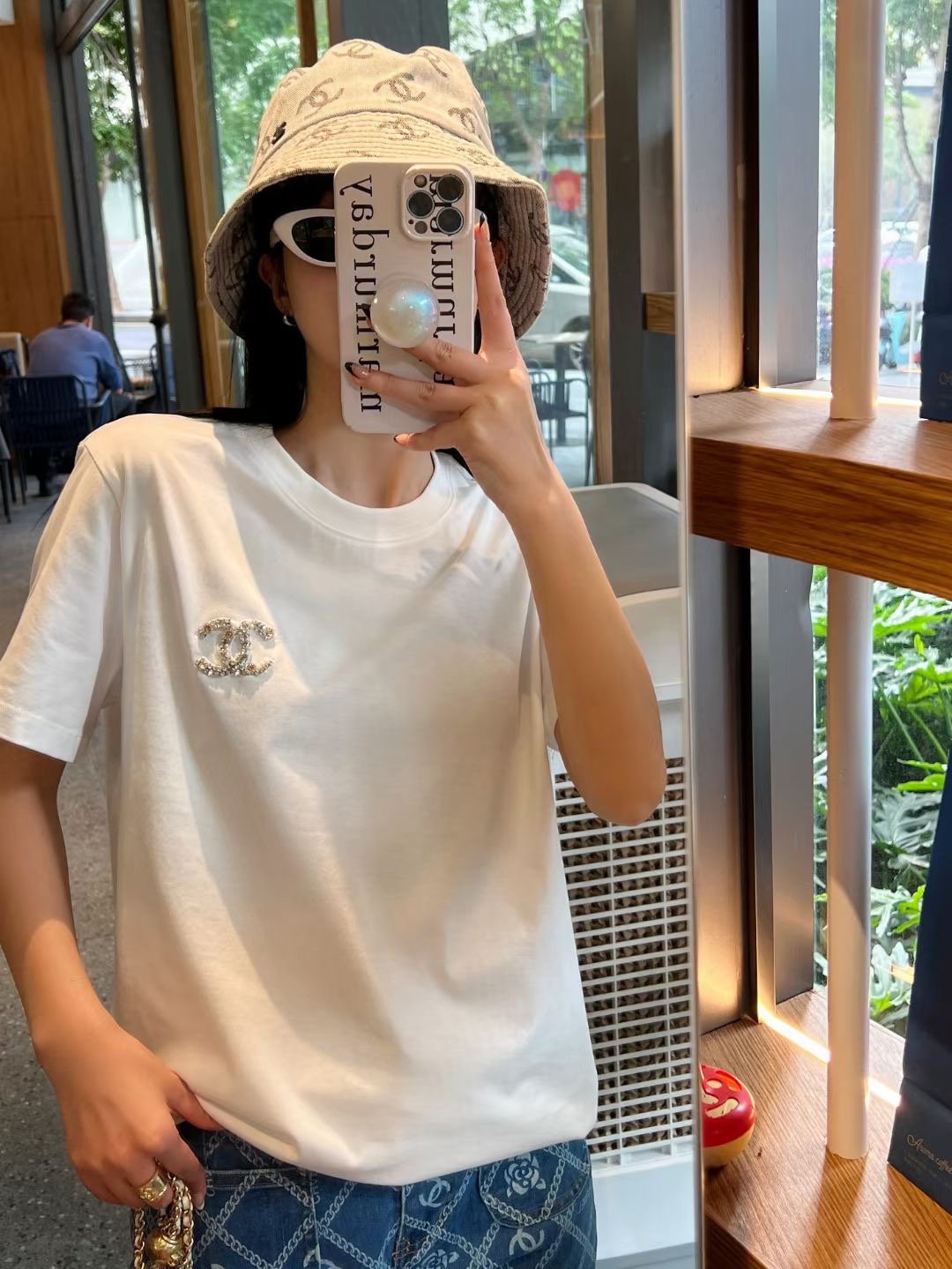 激安価格！2024 シャネル 新作 半袖Tシャツ スーパーコピー