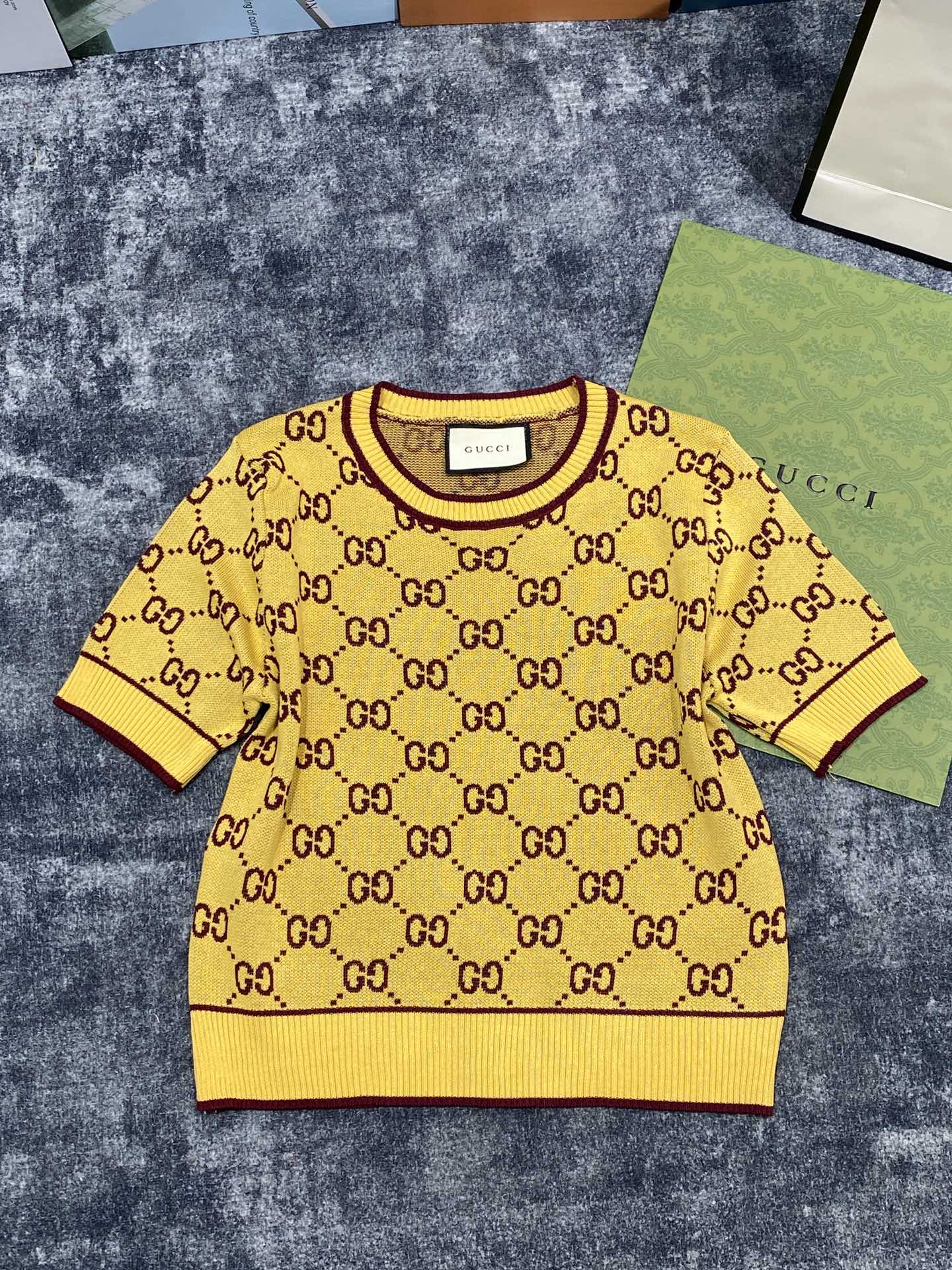 人気爆発☆ 2024 グッチ 新作 半袖Tシャツ コピー