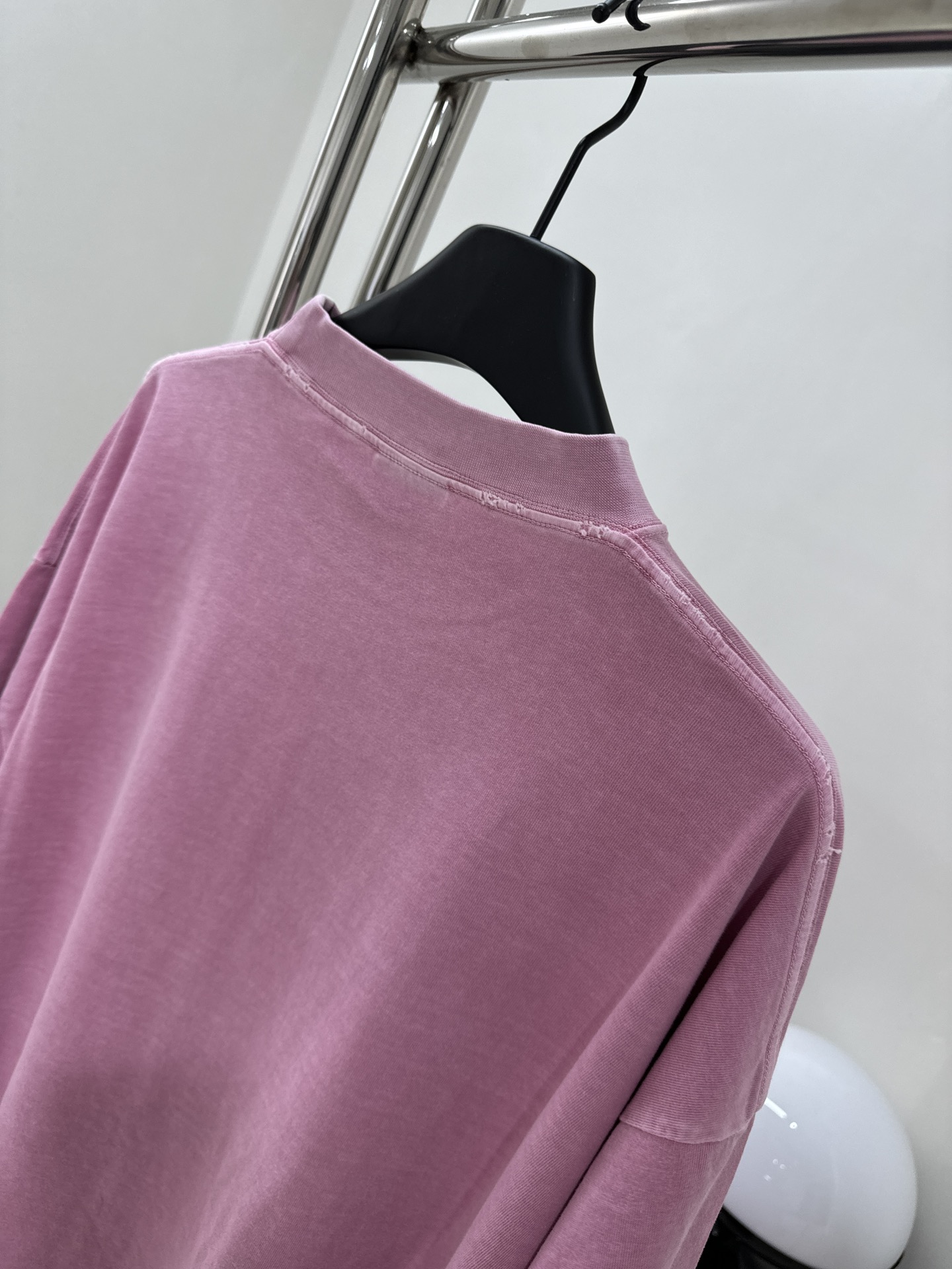 使い勝手良 2024 バレンシアガ 新作 半袖Tシャツ スーパーコピー