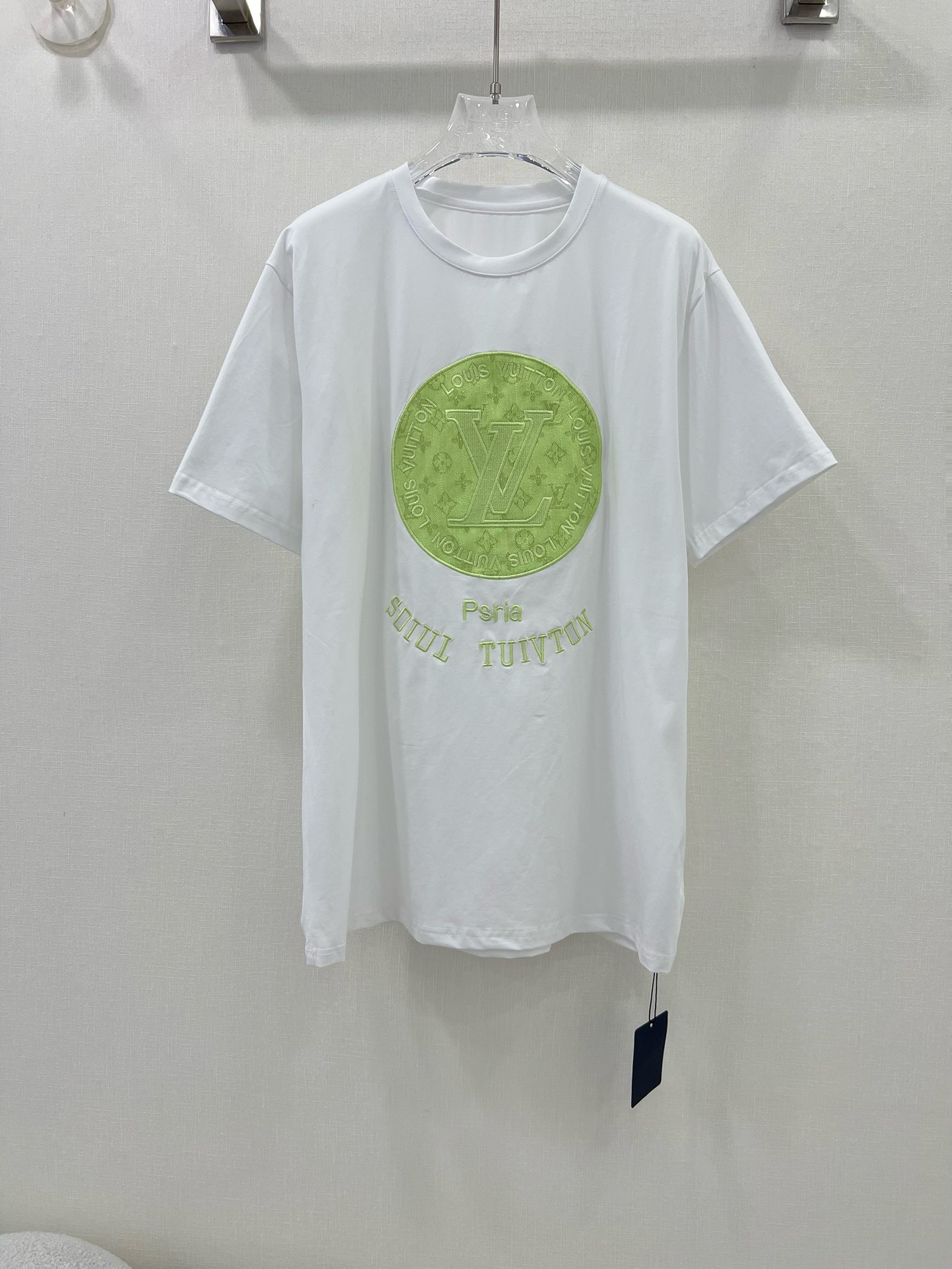 定番人気！2024 ルイヴィトン 新作 半袖Tシャツ 偽物