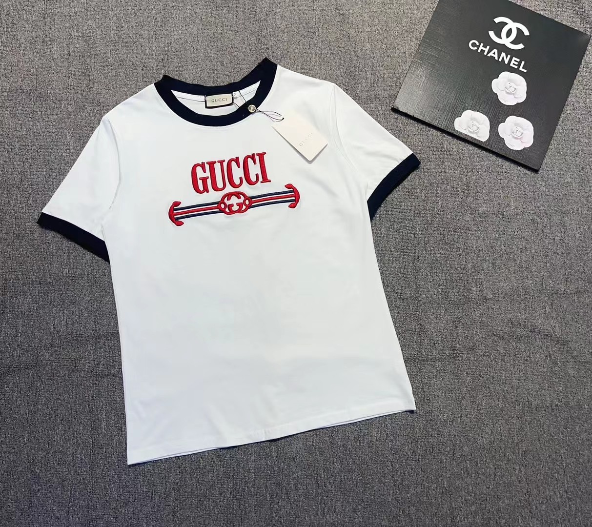 《人気★》2024 グッチ 新作 半袖Tシャツ コピー 2色