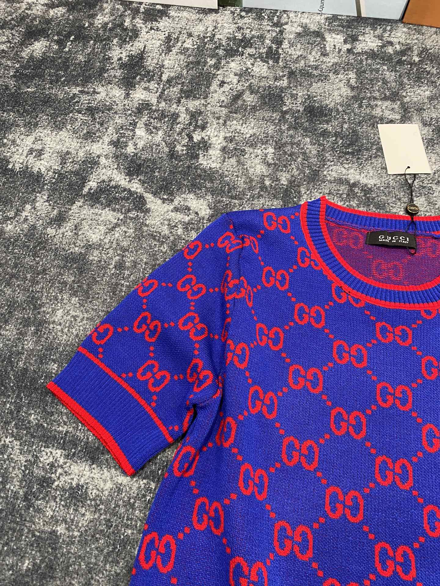 【使い勝手抜群】2024 グッチ 新作 半袖Tシャツ 偽物