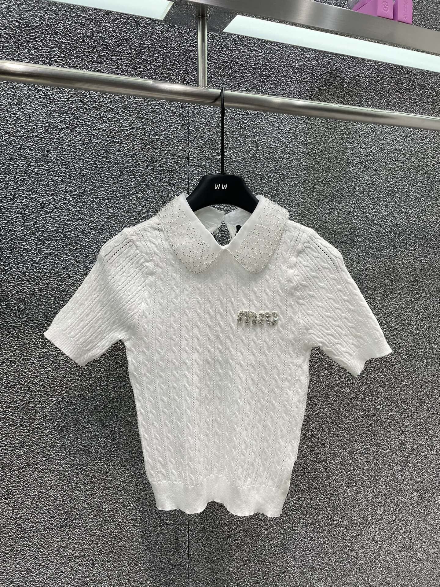 完売必至 2024 ミュウミュウ 新作 半袖Tシャツ スーパーコピー 3色