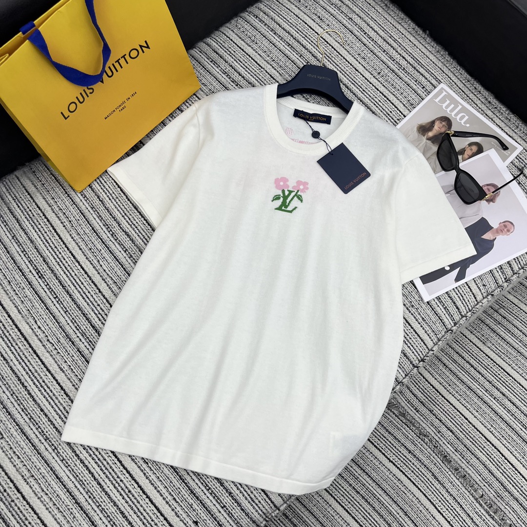 すぐ届く 2024 ルイヴィトン 新作 半袖Tシャツ 偽物