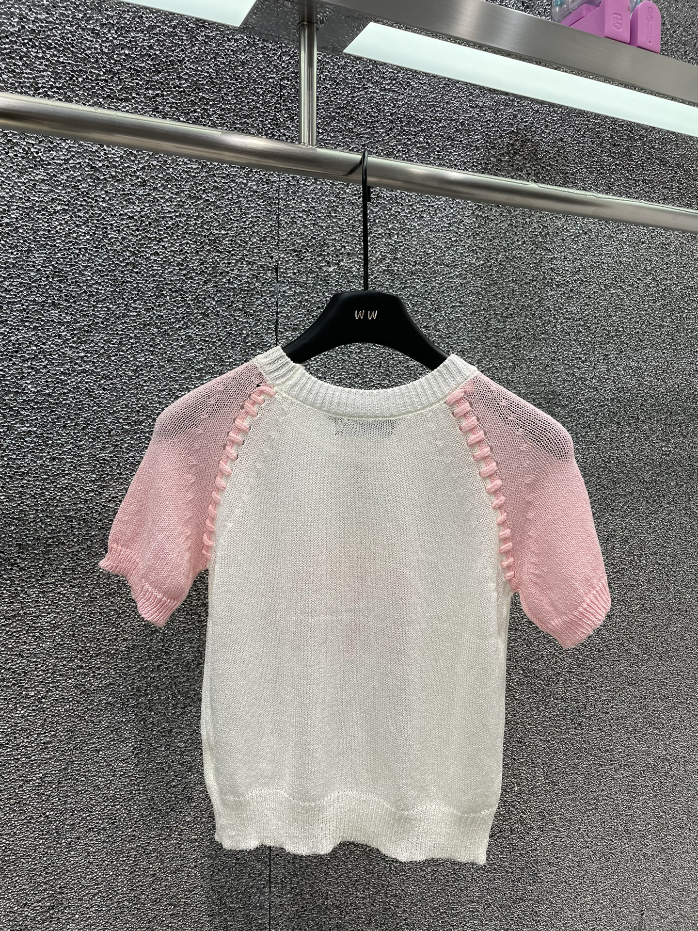 注目アイテム☆ 2024 ミュウミュウ 新作 半袖Tシャツ スーパーコピー 3色