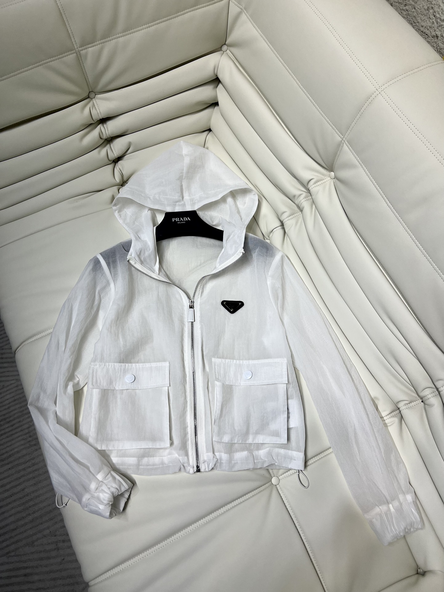 おすすめ 2024 プラダ 新作 日焼け止め服 コピー