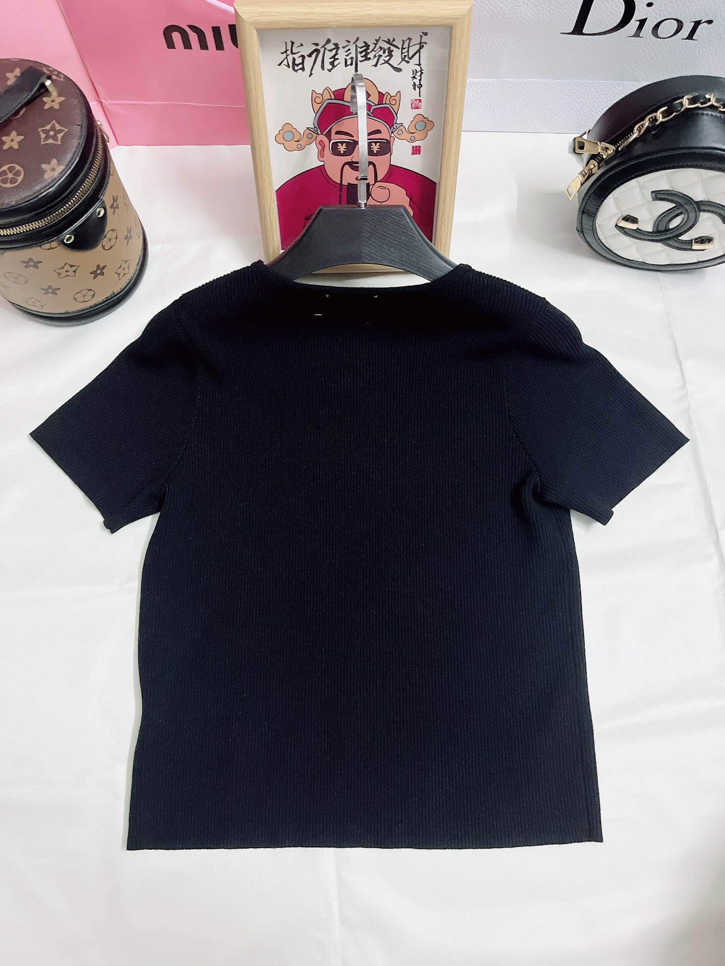 送料込 2024 セリーヌ 新作 半袖Tシャツ コピー
