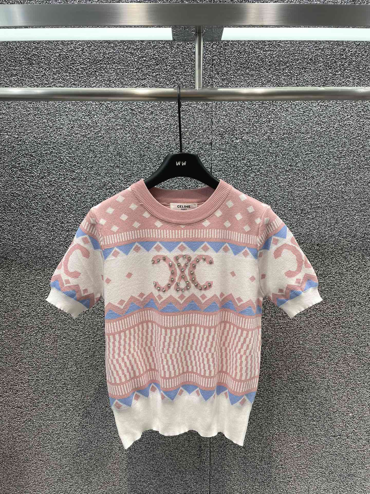 一目惚れ♪ 2024 セリーヌ 新作 半袖Tシャツ 偽物 2色