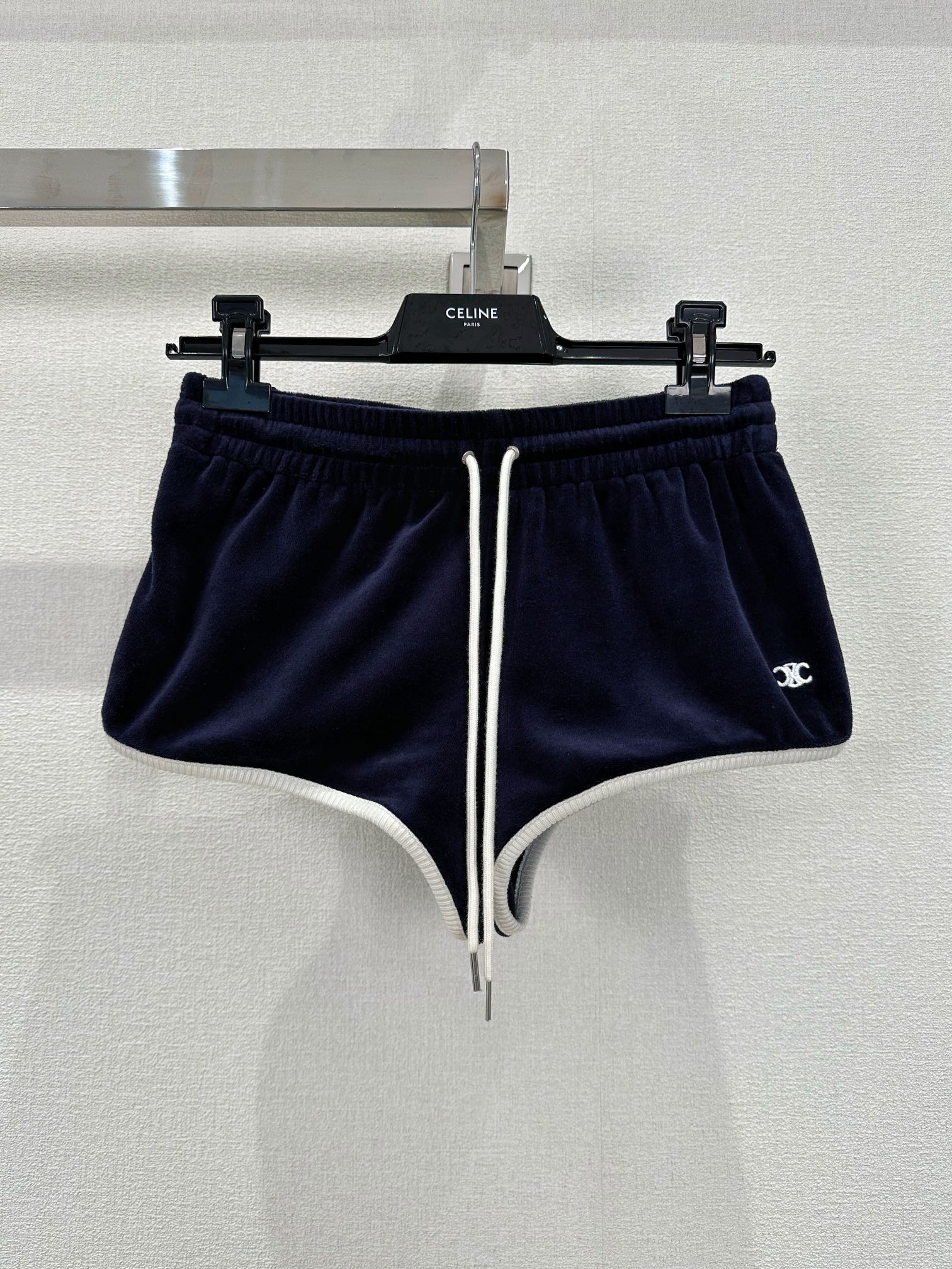 入手困難品！2024 セリーヌ 新作 ショートパンツ コピー