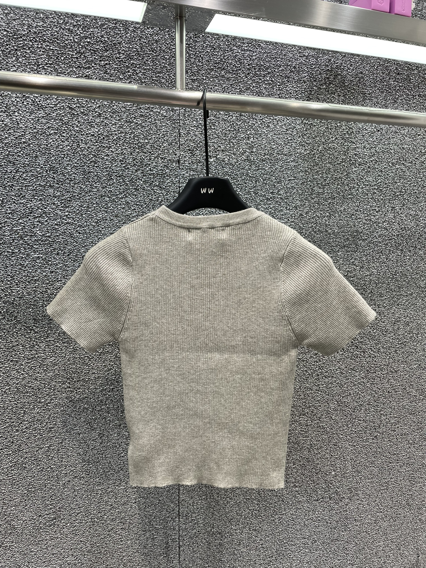 絶対欲しい！2024 プラダ 新作 半袖Tシャツ 偽物 2色