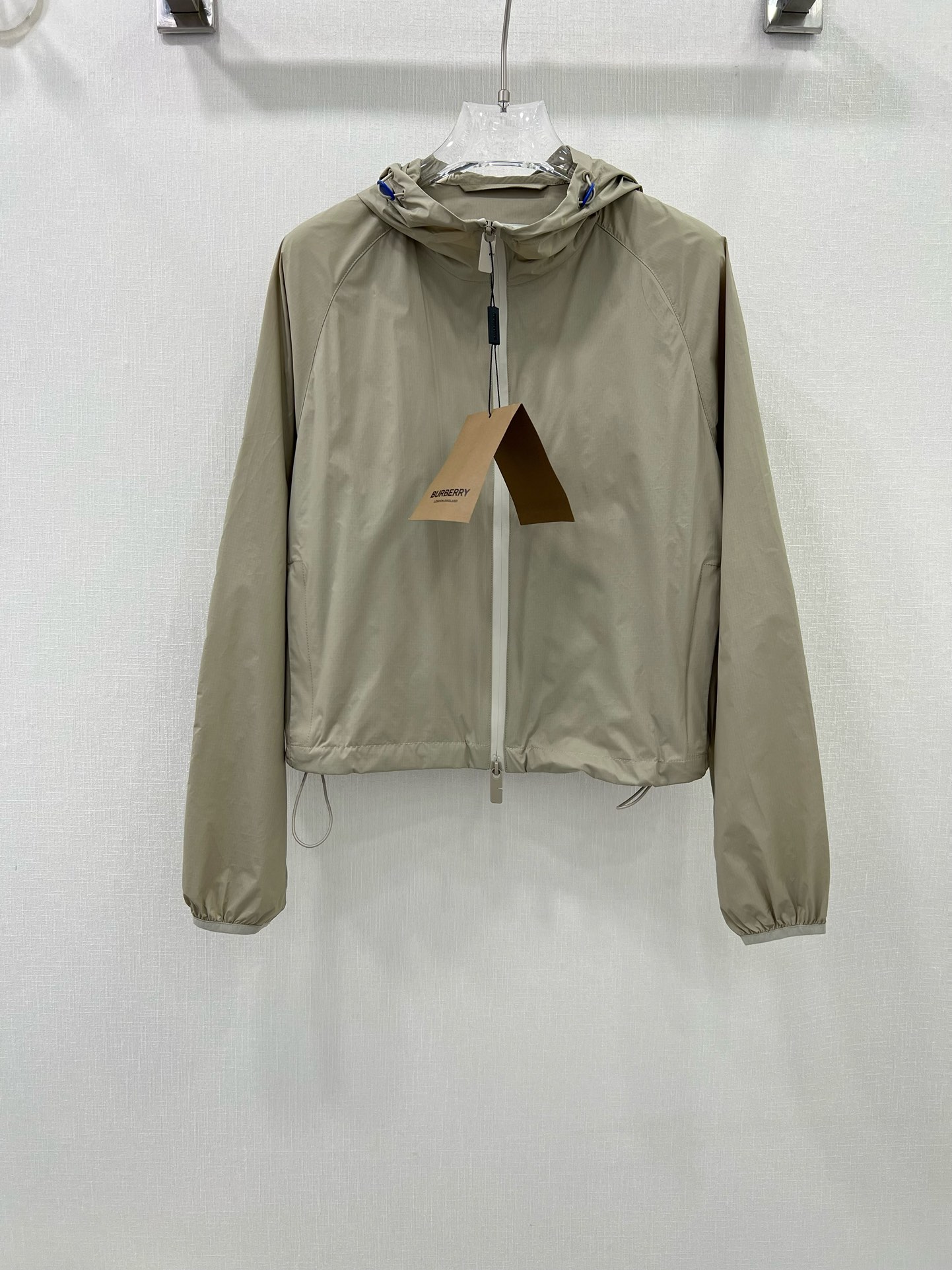 絶対欲しい！2024 バーバリー 新作 日焼け止め服 偽物