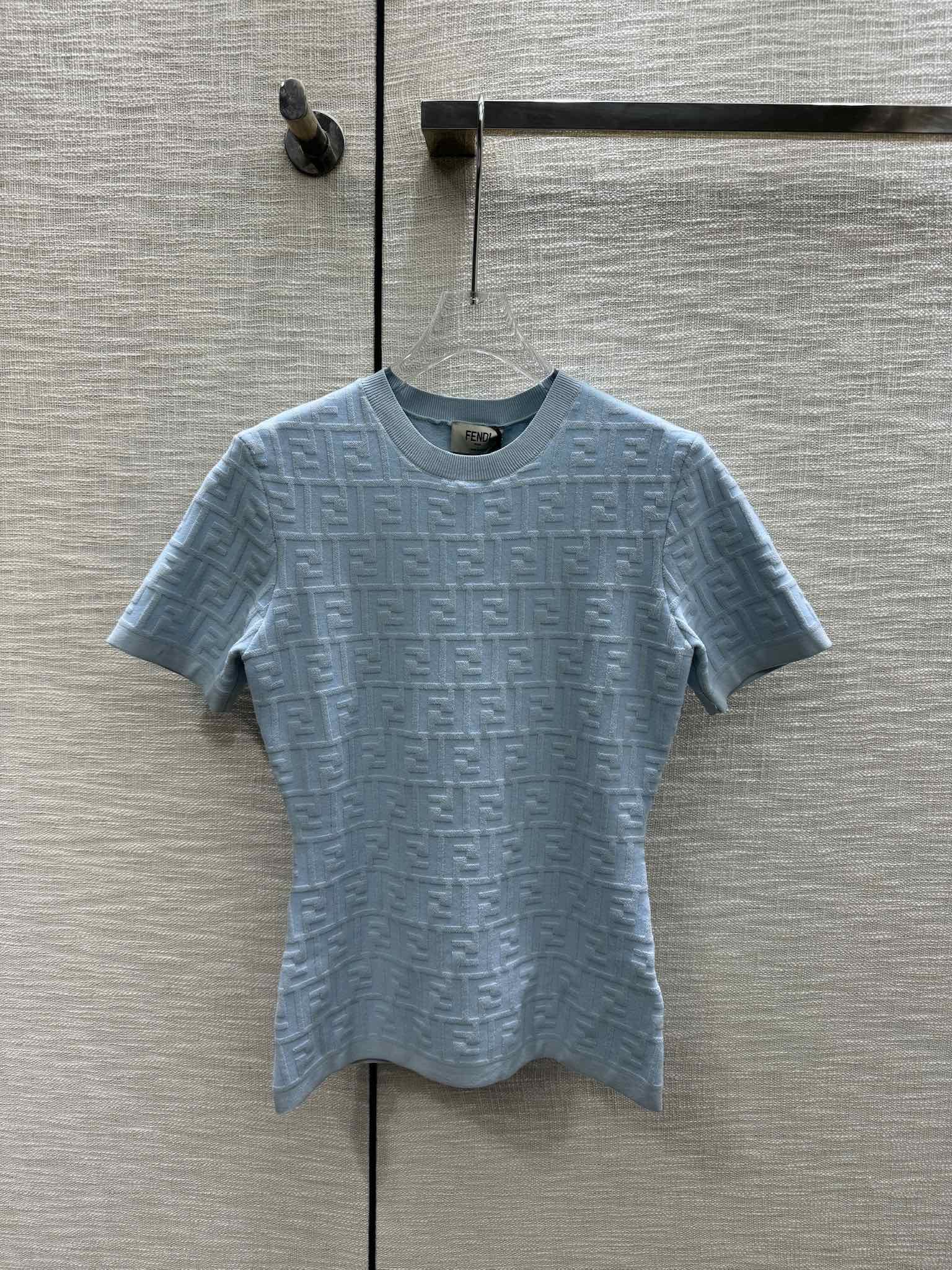 売上総額１位！2024 フェンディ 新作 半袖Tシャツ スーパーコピー