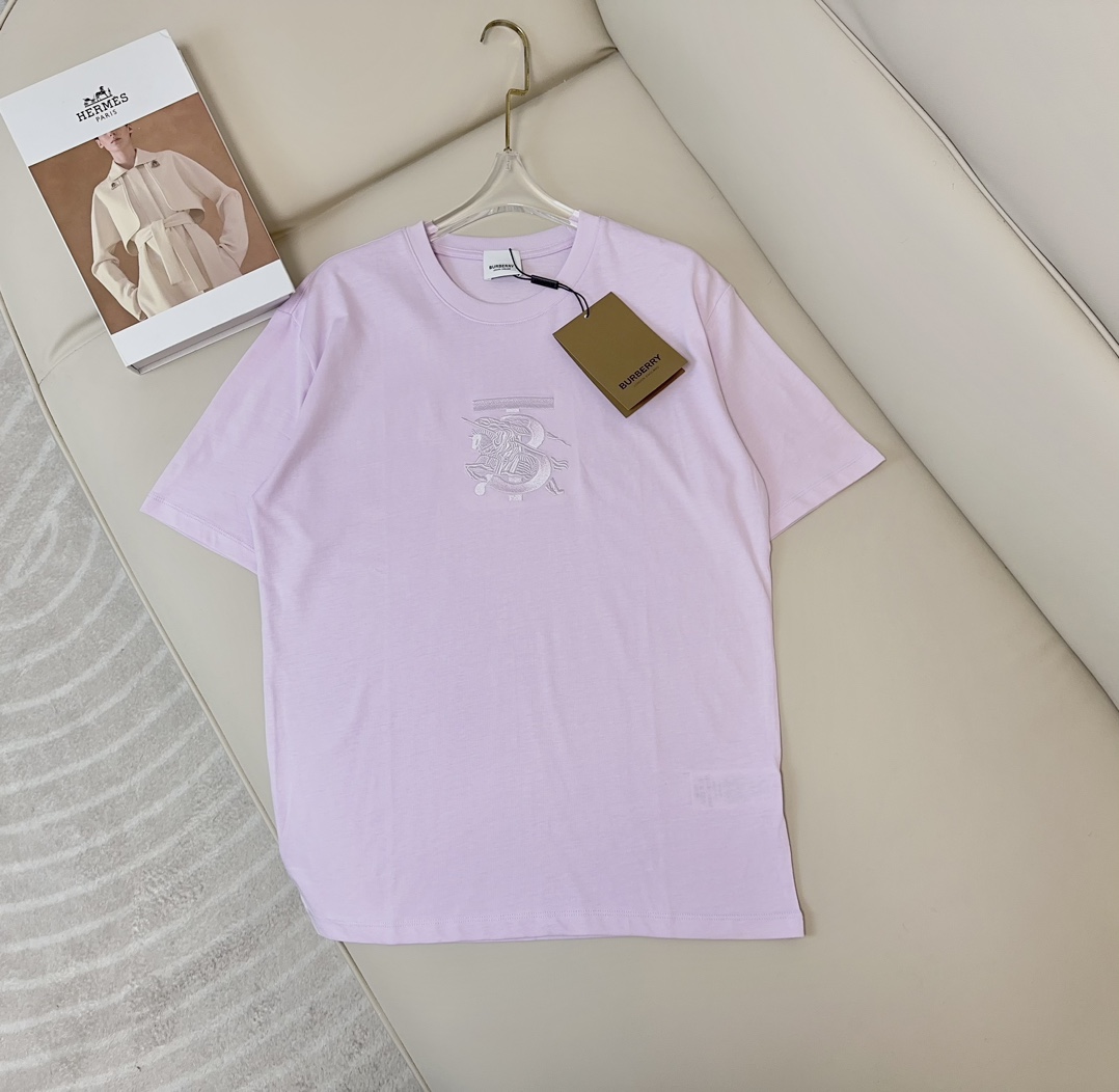 完売必至 ★ 2024 バーバリー 新作 半袖Tシャツ 偽物