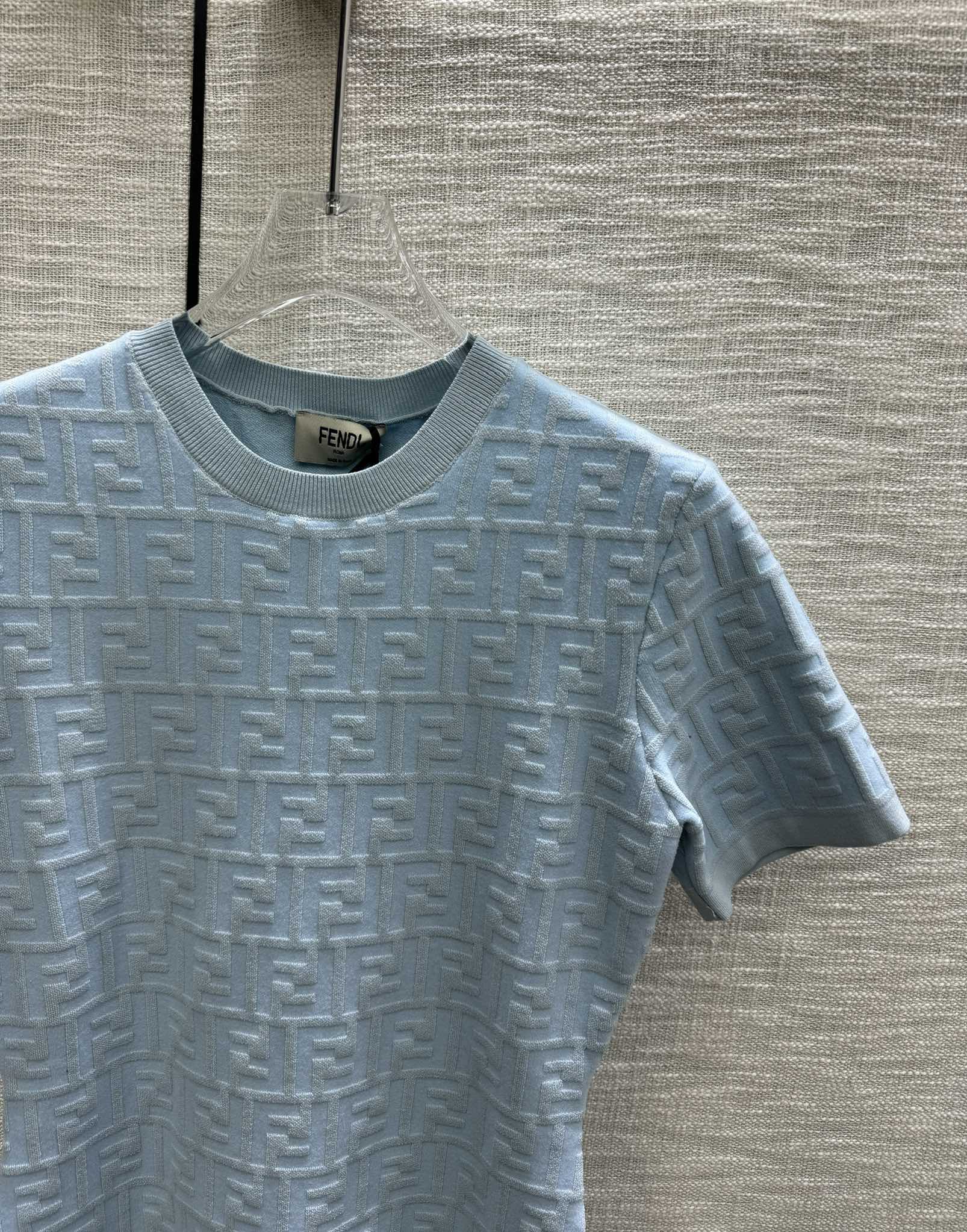 売上総額１位！2024 フェンディ 新作 半袖Tシャツ スーパーコピー