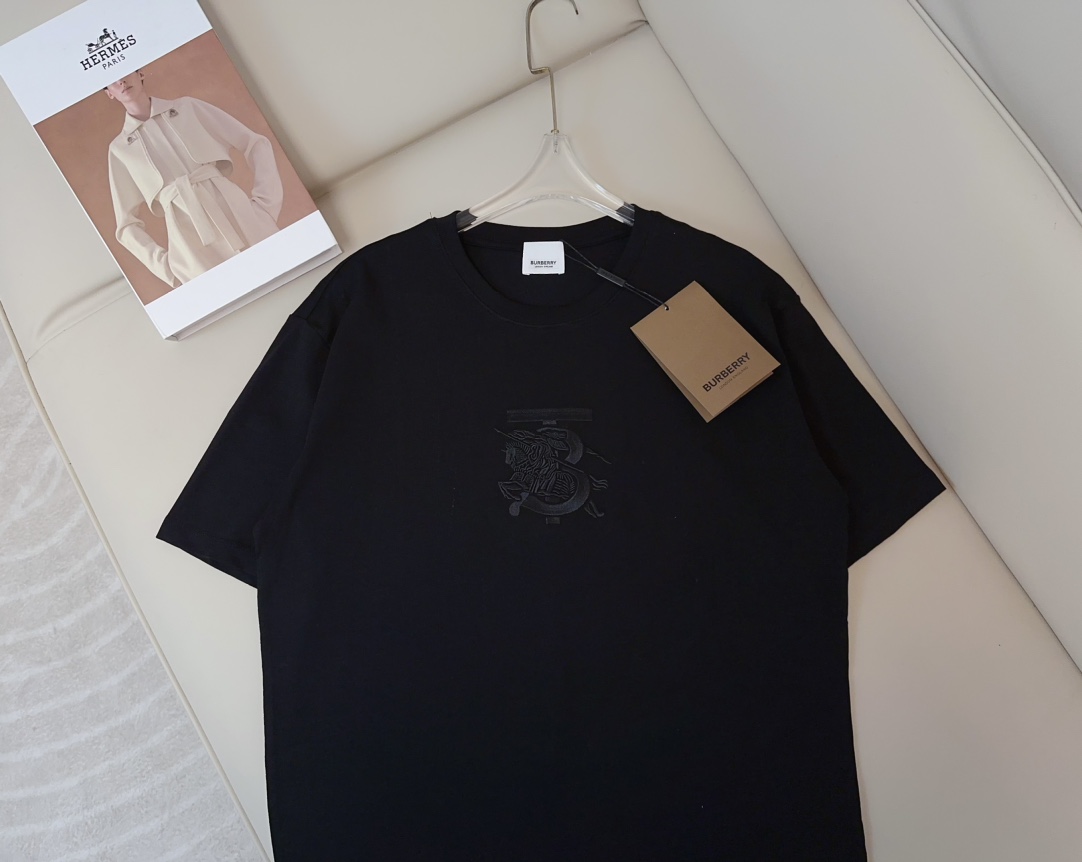 人気No1 2024 バーバリー 新作 半袖Tシャツ コピー