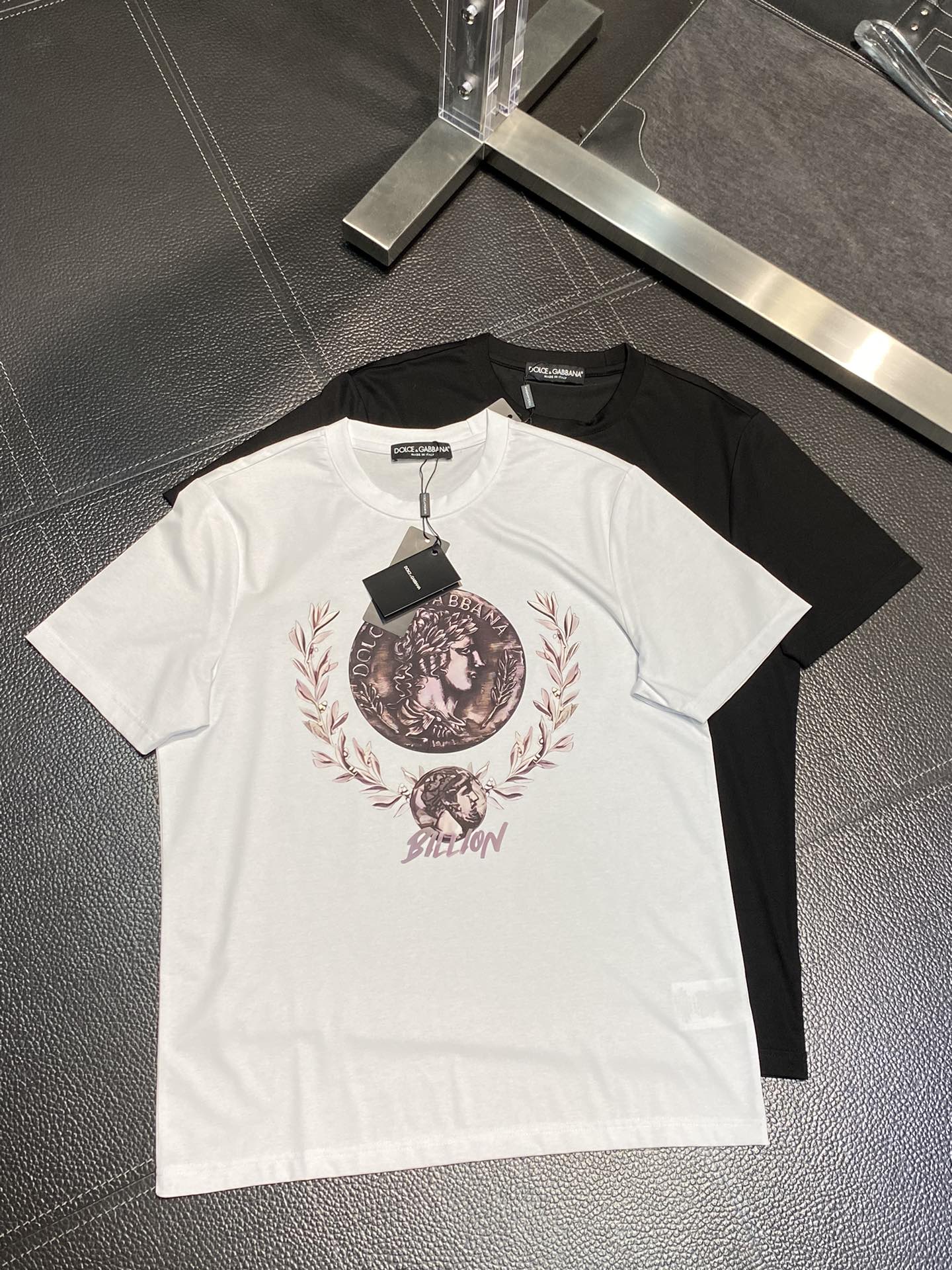 高品質 2024 ドルチェ&ガッバーナ 新作 半袖Tシャツ コピー 3色